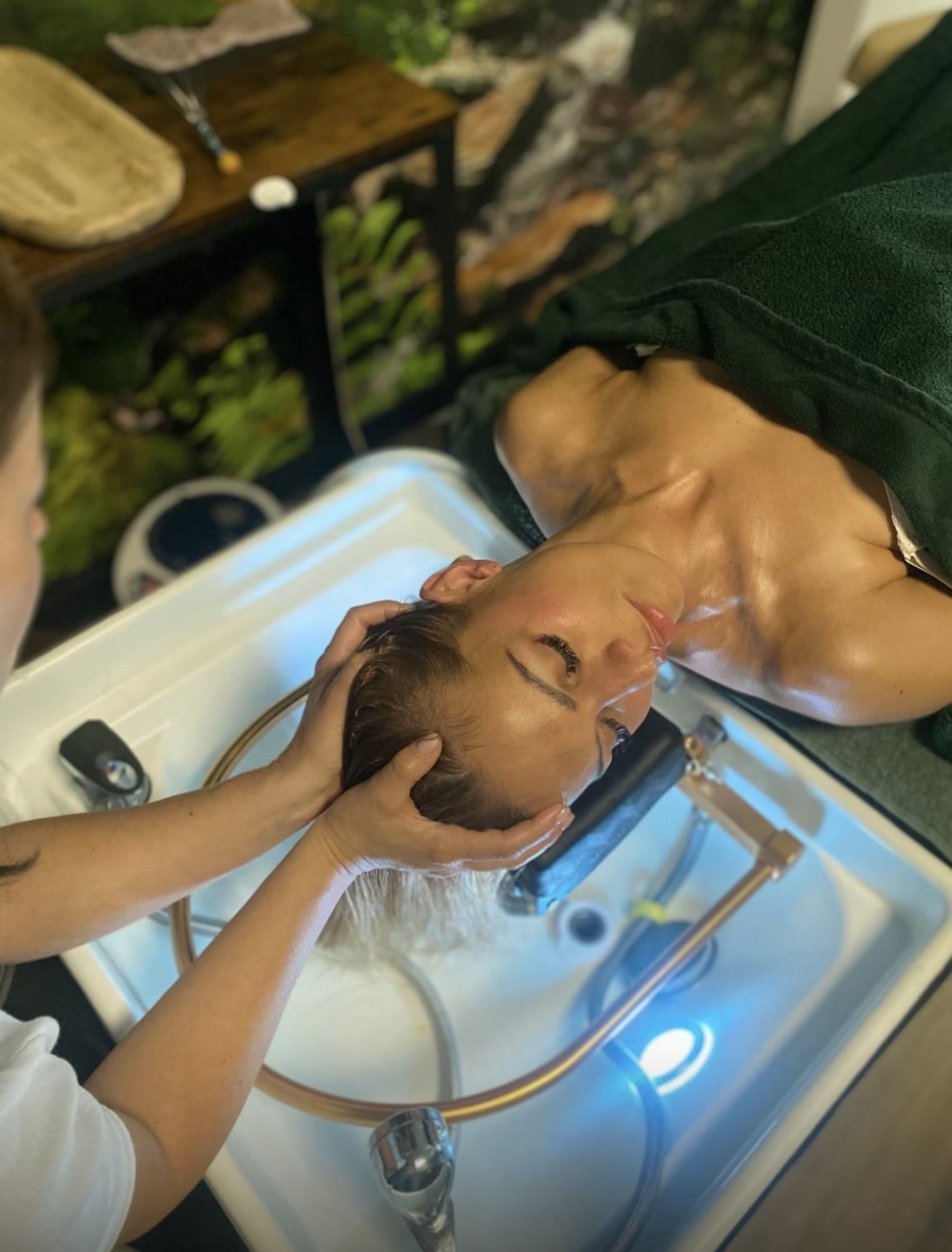Rytuał Head SPA "Gold" z Pielęgnacją Twarzy | Rybnik | Wyjątkowy Prezent