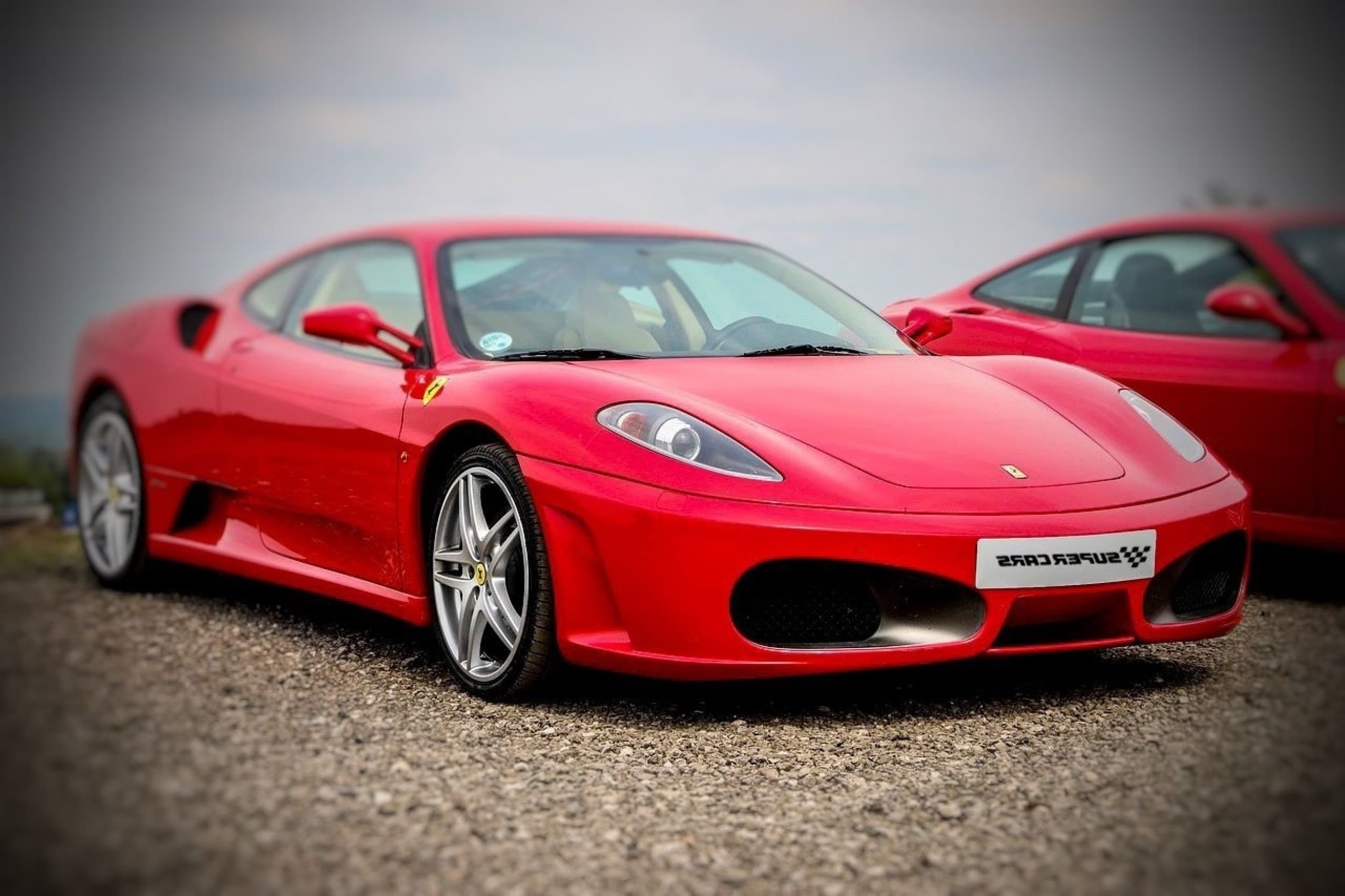 Jazda Ferrari F430 | 2 okrążenia | Tor Główny Poznań