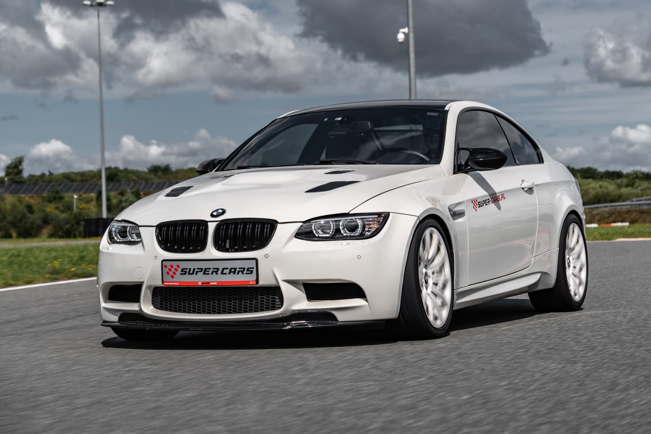 Jazda BMW M3 | 2 okrążenia | Wiele Lokalizacji 