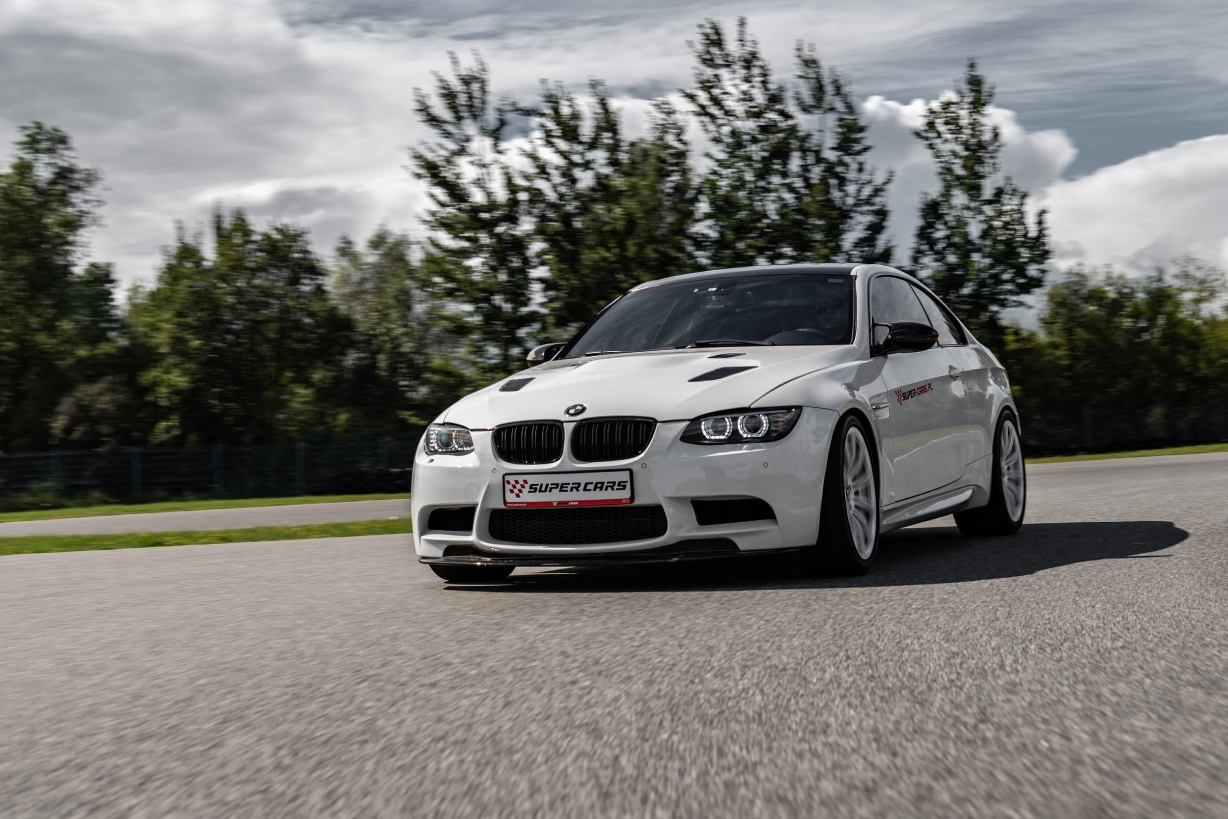 Jazda BMW M3 | 2 okrążenia | Wiele Lokalizacji 
