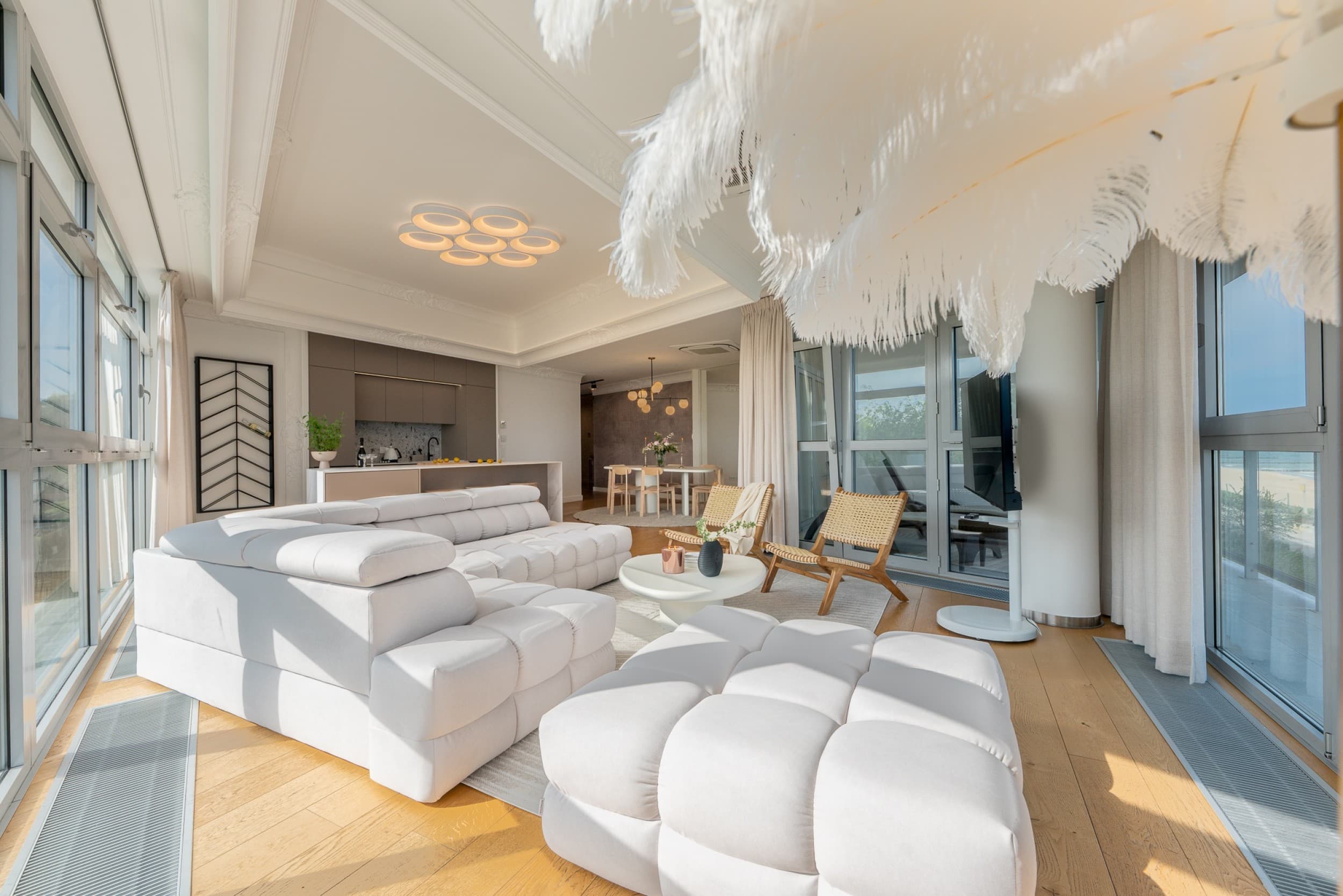 Urokliwy Pobyt w Apartamencie z Centralnym Widokiem na Morze (2 Noce, 2 Osoby) | Dune FAF Mielno Apartamenty | Mielno | Wyjątkowy Prezent
