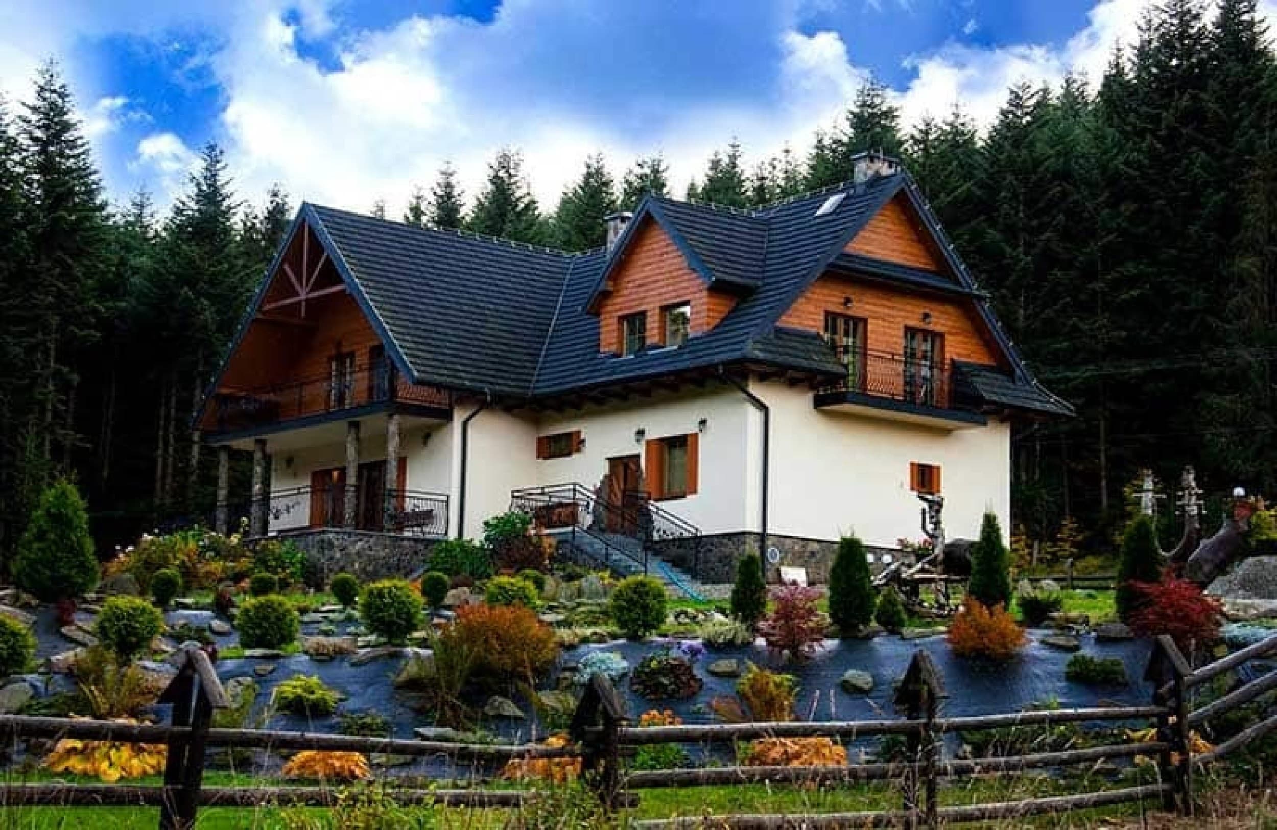 Romantyczny Pobyt w Apartamencie w Beskidach (2 Noce, 2 Osoby) | Chata na Końcu Świata | Słopnice  | Wyjątkowy Prezent