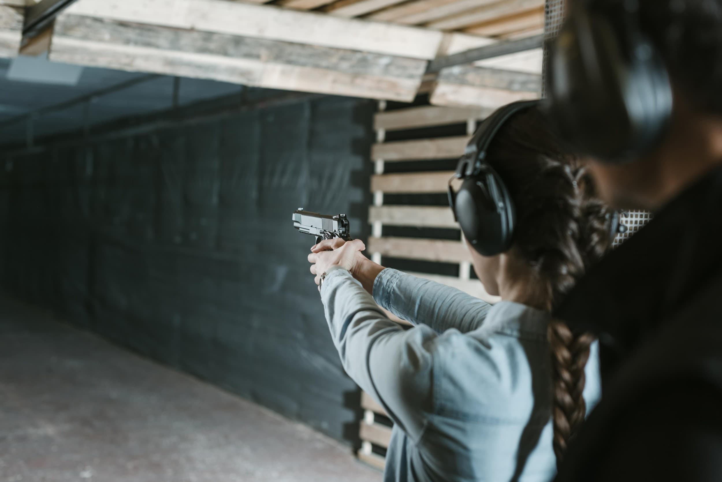 Indywidualne Szkolenie Strzeleckie dla Zaawansowanych: Pistolet | Warszawa | Wyjątkowy Prezent
