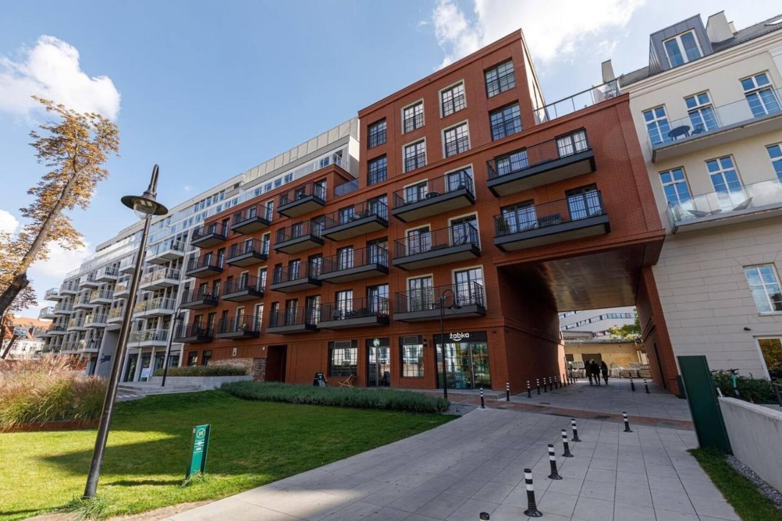  Romantyczny Pobyt w Apartamencie (2 Noce, 2 Osoby) | Golden Apartments | Wrocław