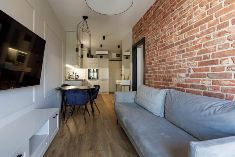  Romantyczny Pobyt w Apartamencie (2 Noce, 2 Osoby) | Golden Apartments | Wrocław