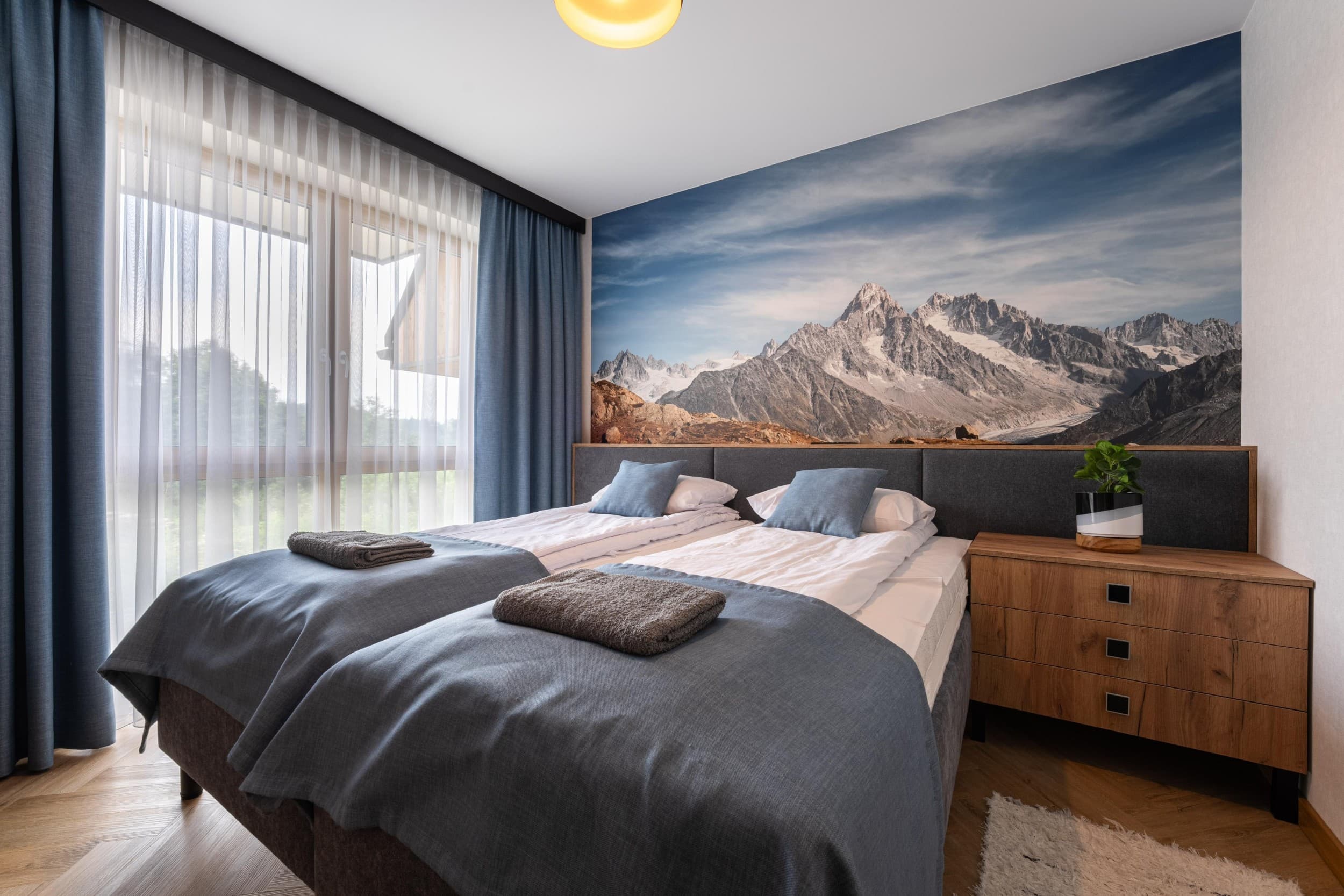Odprężający Pobyt w Księżycowym Apartamencie (2 Noce, 1- 4 Osoby) | Golden Apartments | Zakopane
