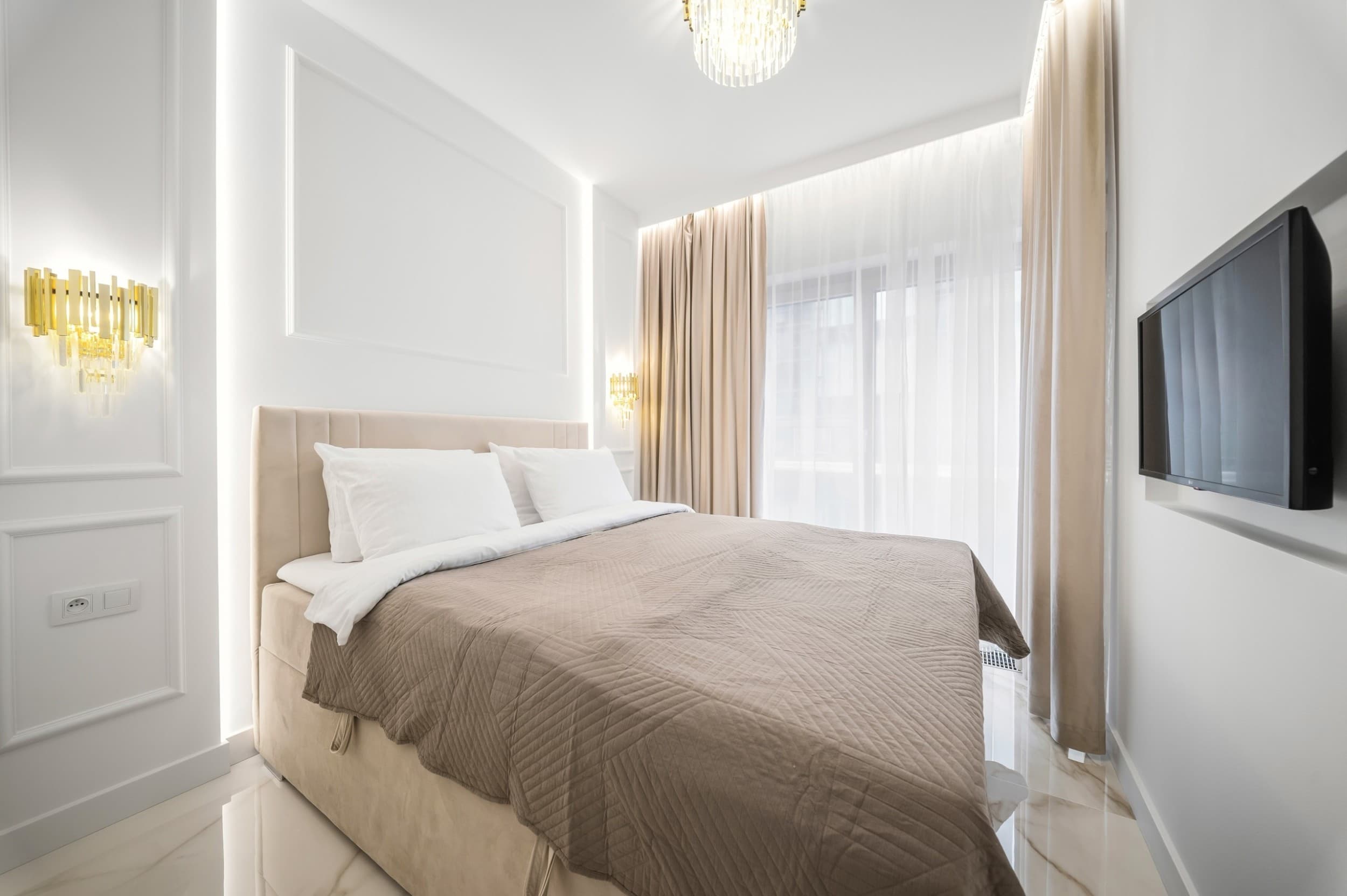 Romantyczny Pobyt w Apartamencie (2 Noce, 2 Osoby) | Golden Apartments | Warszawa 