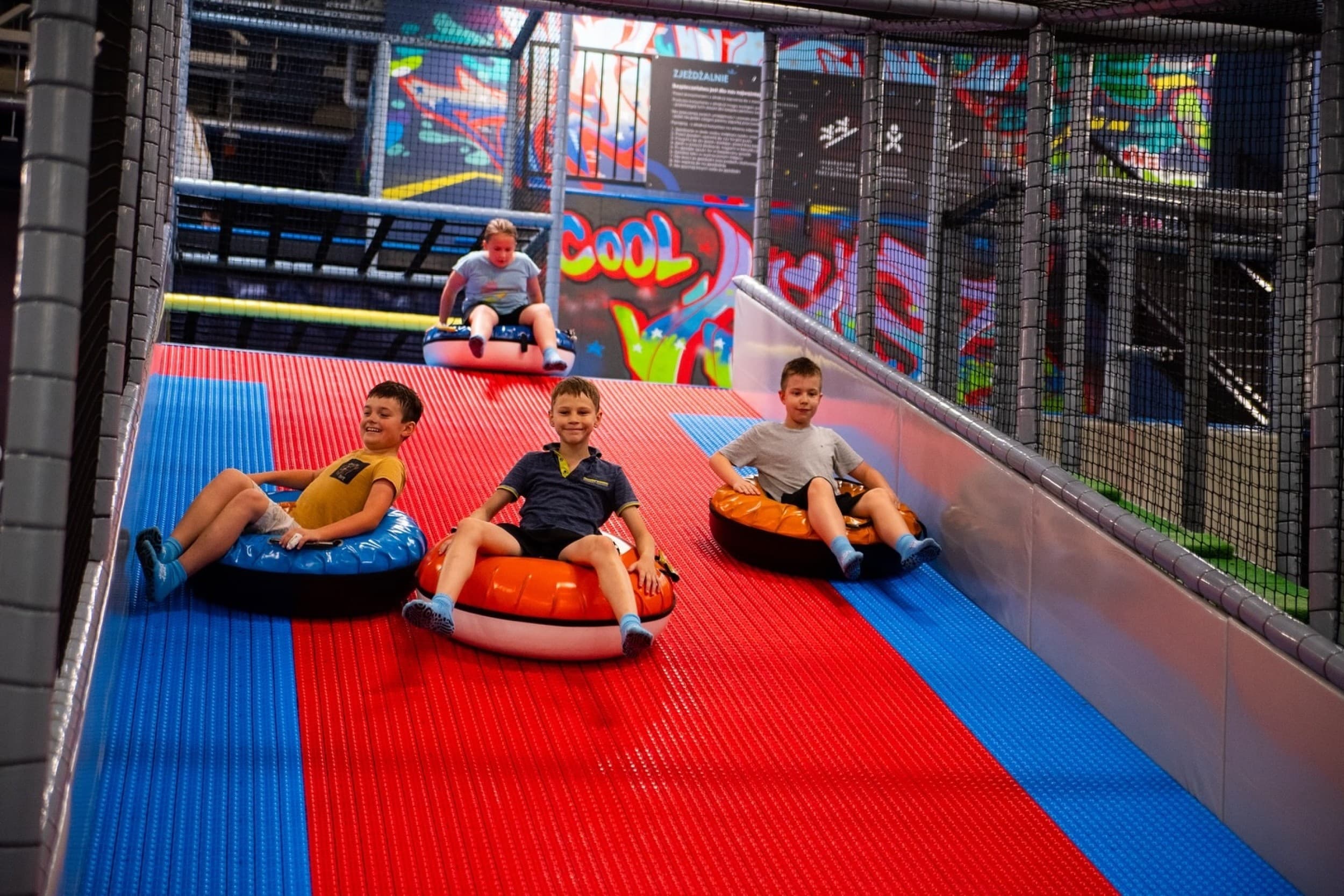 Całodniowa Szalona Zabawa w Parku Trampolin dla Dwojga | Kielce 