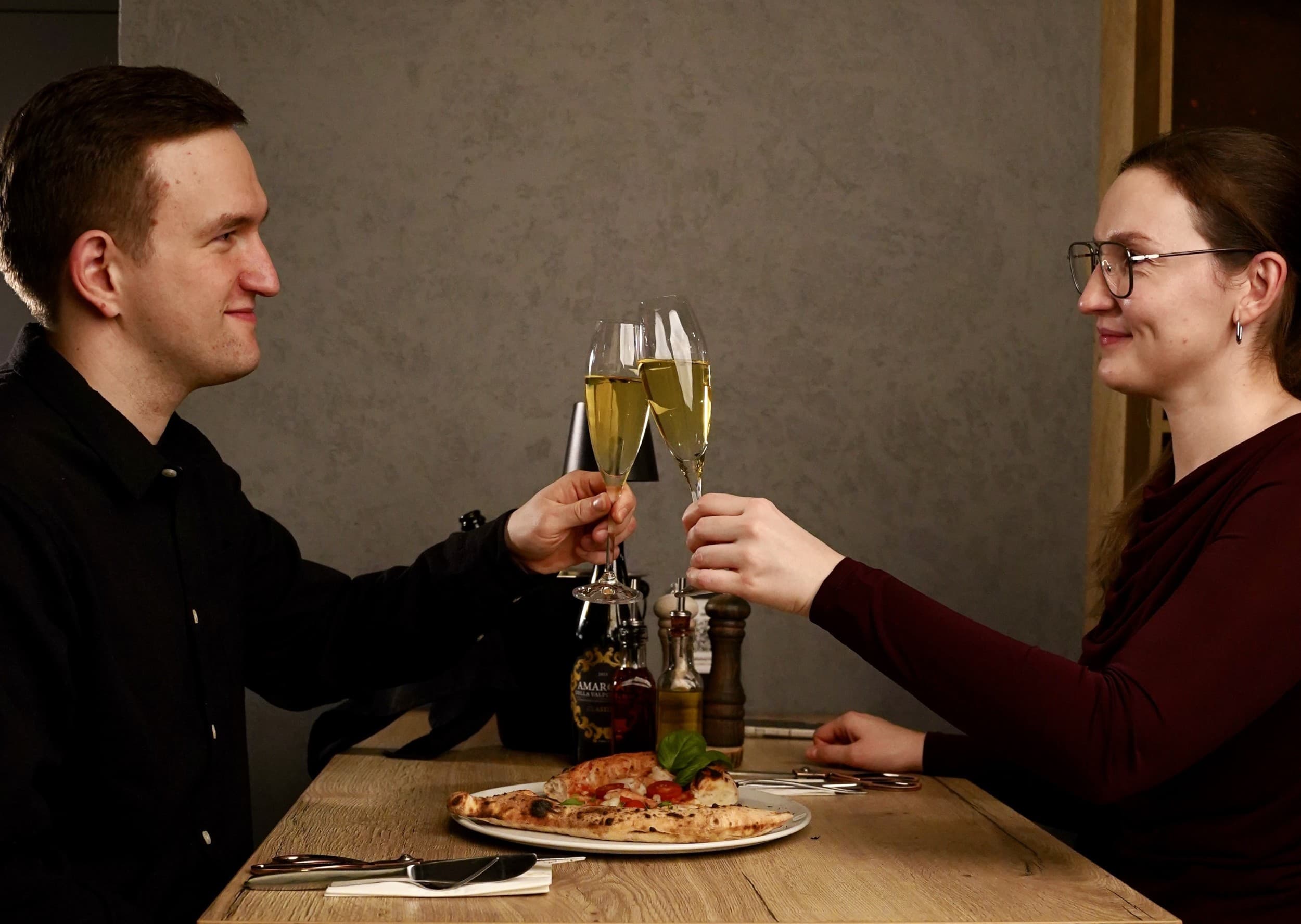 Romantyczne Warsztaty Robienia Pizzy Neapolitańskiej dla Dwojga | Warszawa | Wyjątkowy Prezent