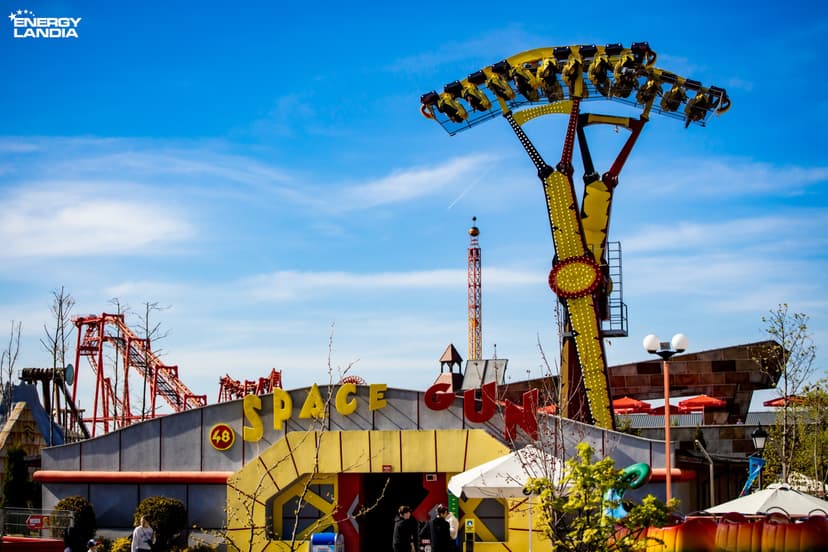 Niesamowita Przygoda w Parku Rozrywki Energylandia | Zator 