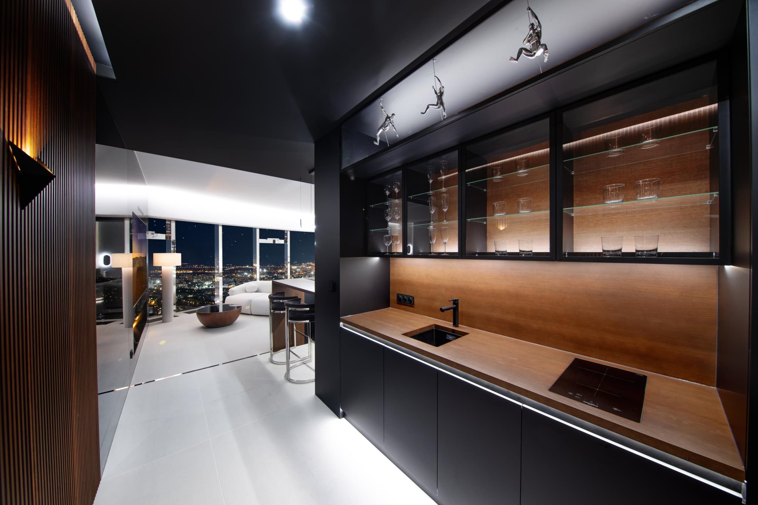Luksusowy Pobyt w Apartamencie z Jacuzzi i Sauną (1 Noc, 1-2 Osoby) | Apartamenty Sky Tower | Wrocław