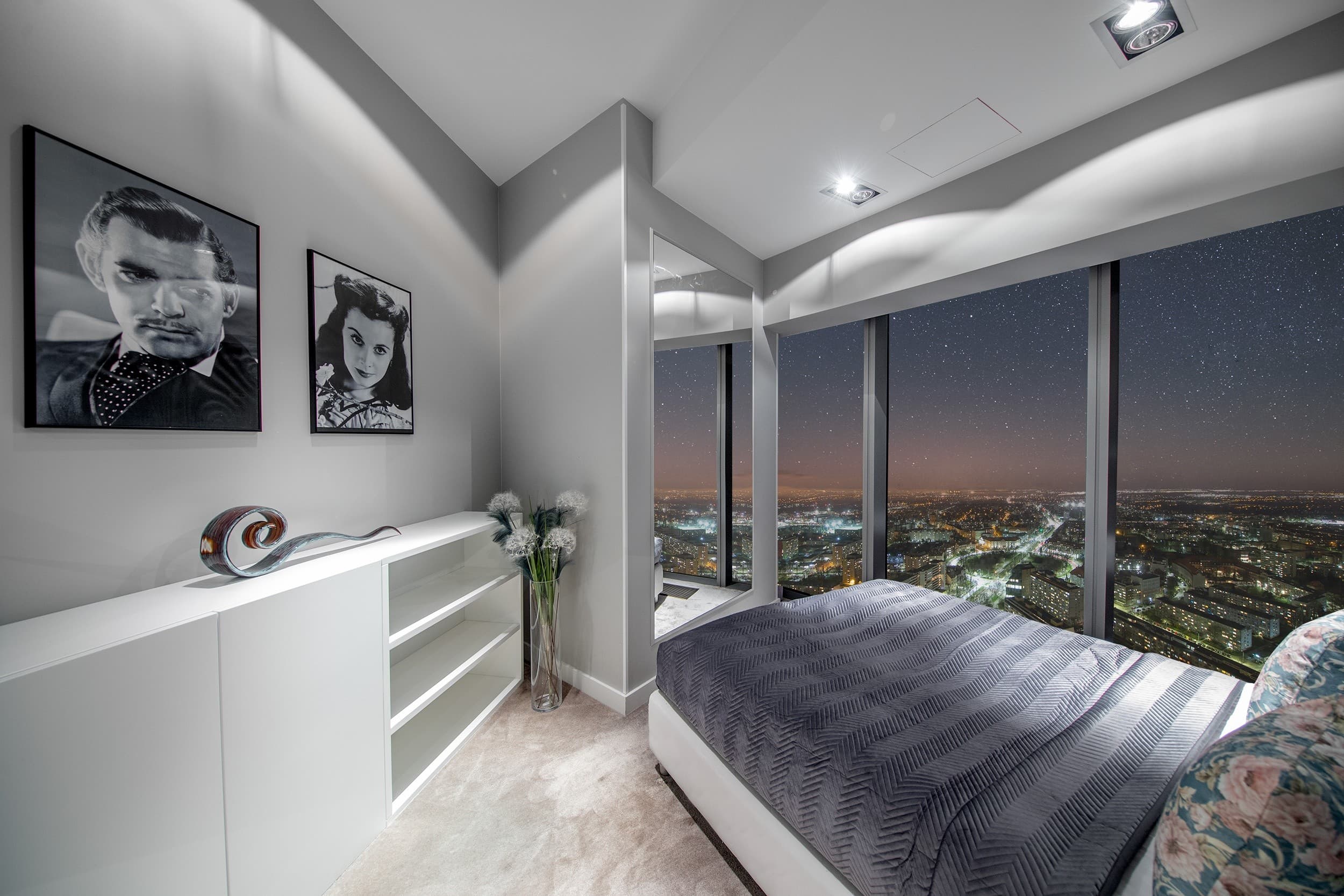 Luksusowy Pobyt w Apartamencie z Jacuzzi (1 Noc, 1-4 Osoby) | Apartamenty Sky Tower | Wrocław