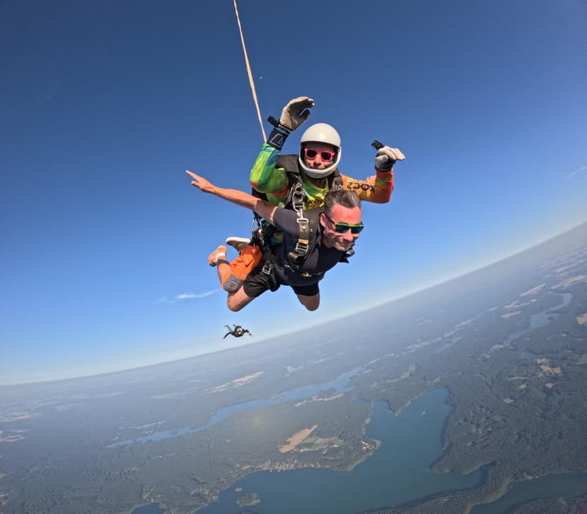 Skok ze Spadochronem z Podwójnym Filmowaniem | Olsztyn