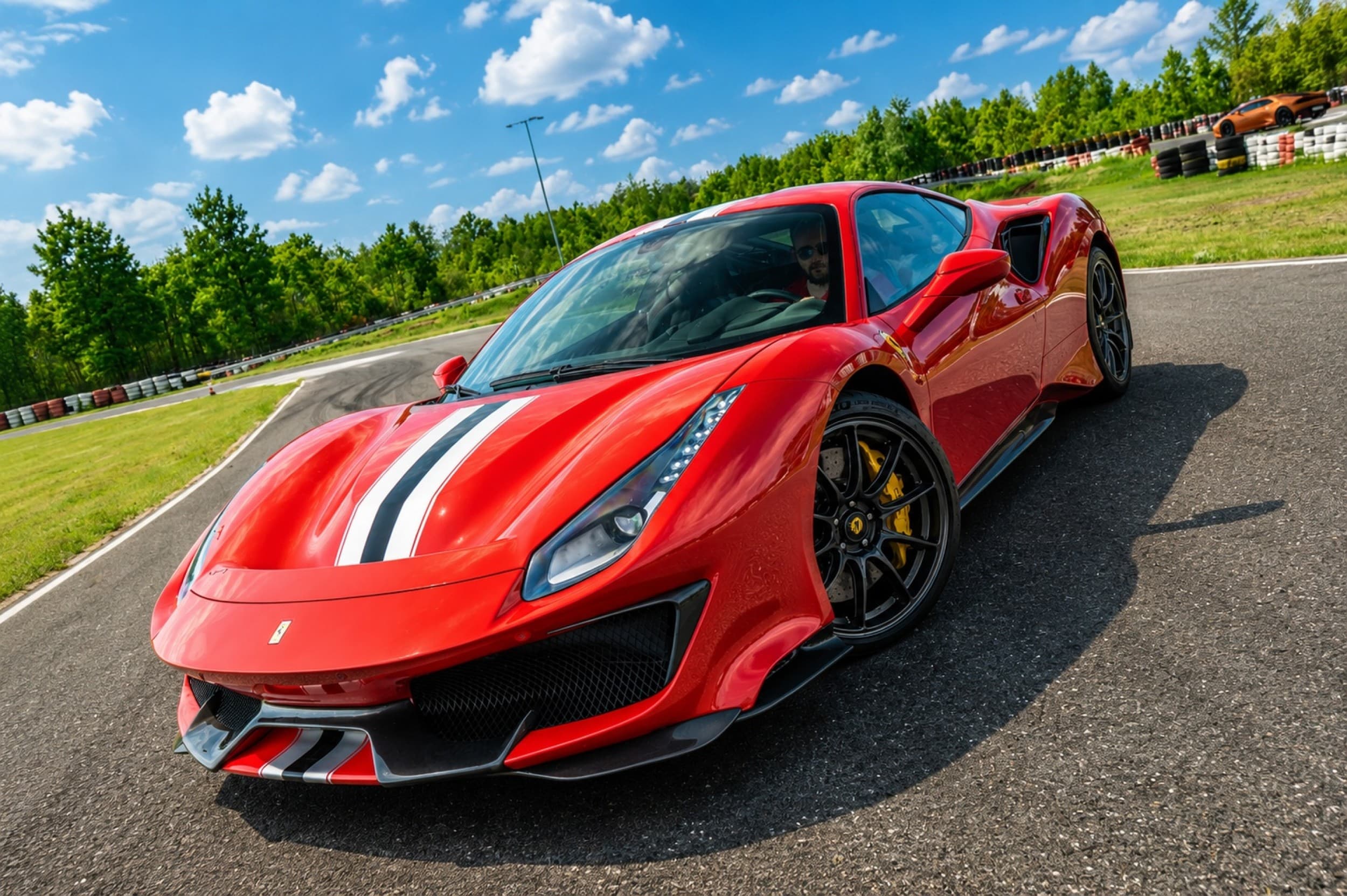Jazda Ferrari 488 Pista | 1 okrążenie | Tor Główny Poznań