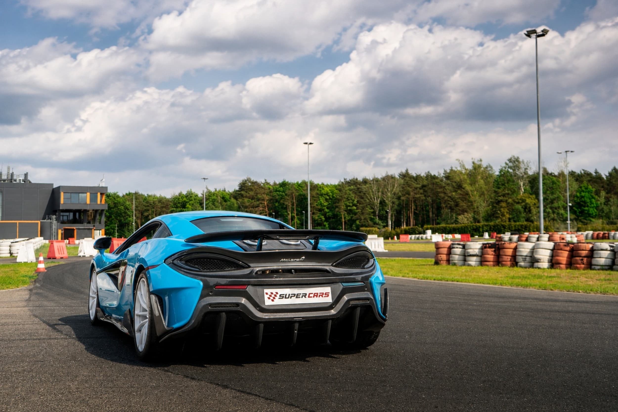 Jazda McLaren 600LT | 2 okrążenia | Wiele Lokalizacji  | Wyjątkowy Prezent