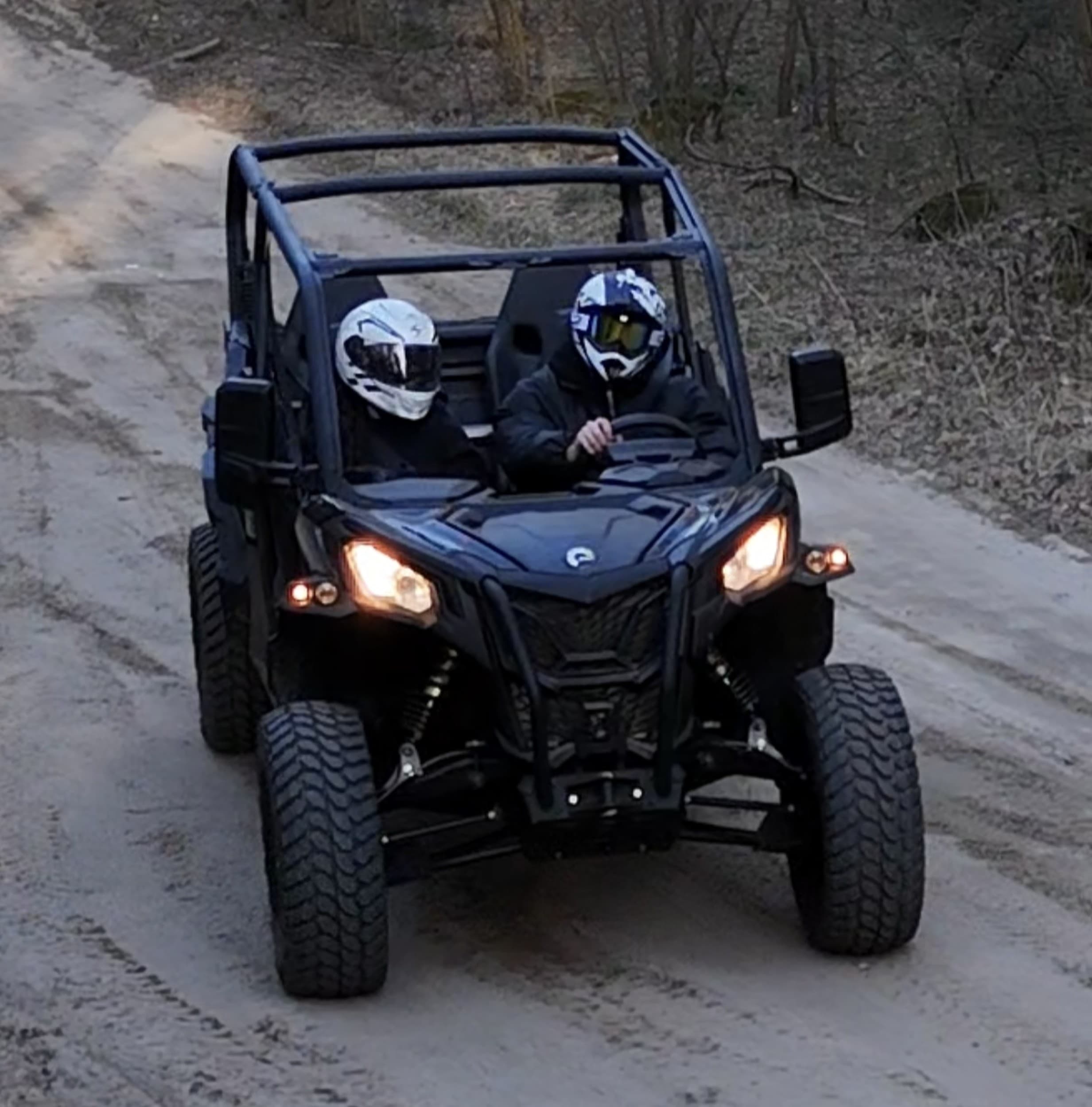 Jazda Buggy Can-Am Maverick – Wyprawa na Żwirownię (60 minut) | Żnin