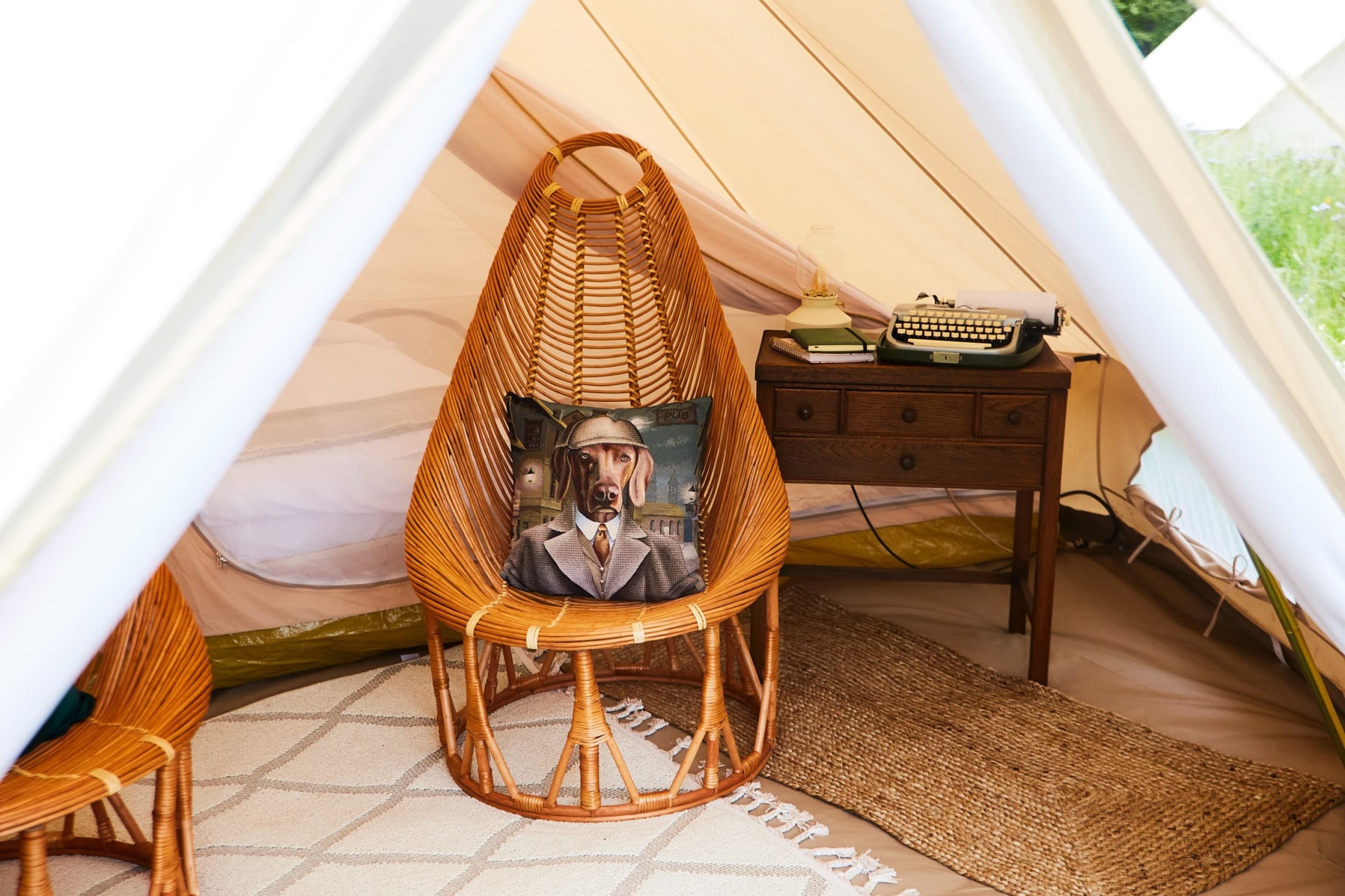 Wakacyjny Weekend w Namiocie (2 Noce, 2 Osoby) | bosco glamping | Modrzewek