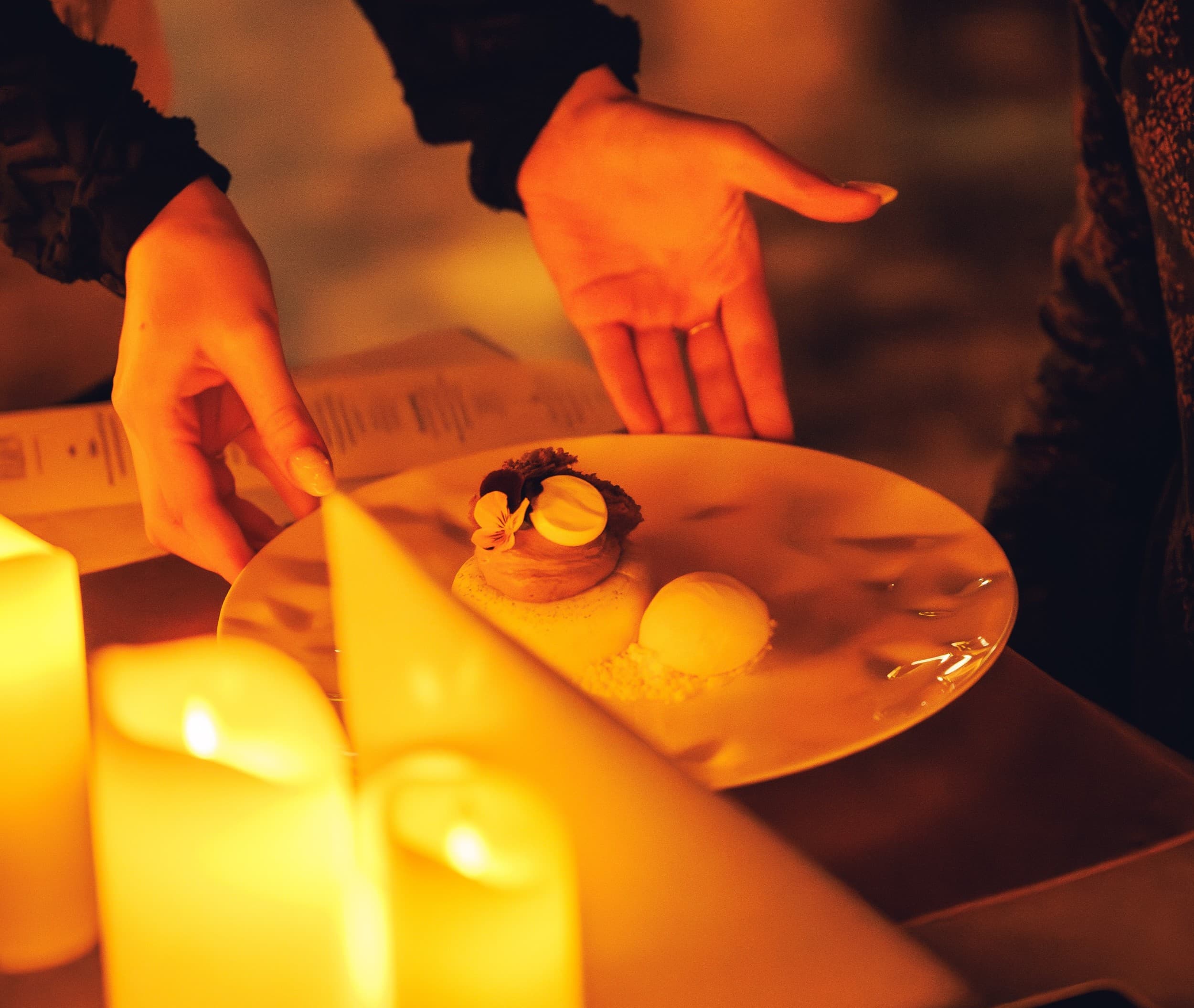 Candlelit Dinner - Kolacja wśród Tysiąca Świec | Warszawa  | Wyjątkowy Prezent