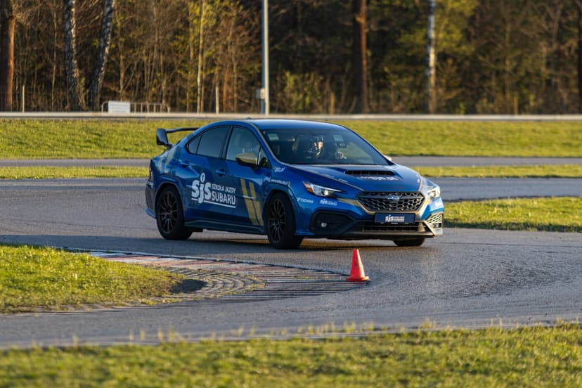 Poprowadź Subaru WRX | 2 okrążenia | Kielce