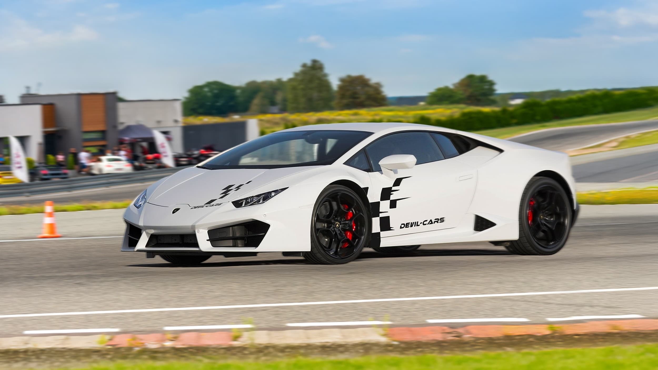 Jazda Lamborghini Huracán | 1 okrążenie | Tor Główny Poznań | Wyjątkowy Prezent