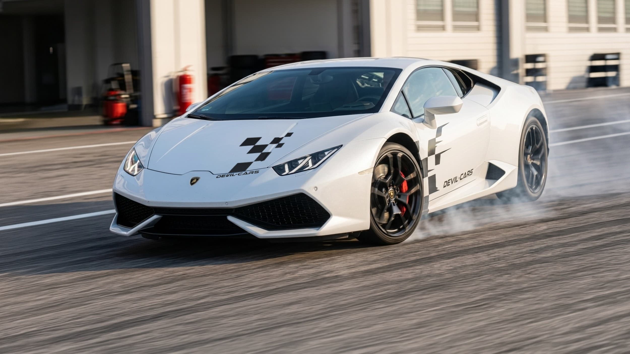 Jazda Lamborghini Huracán | 4 okrążenia | Wiele Lokalizacji | Wyjątkowy Prezent