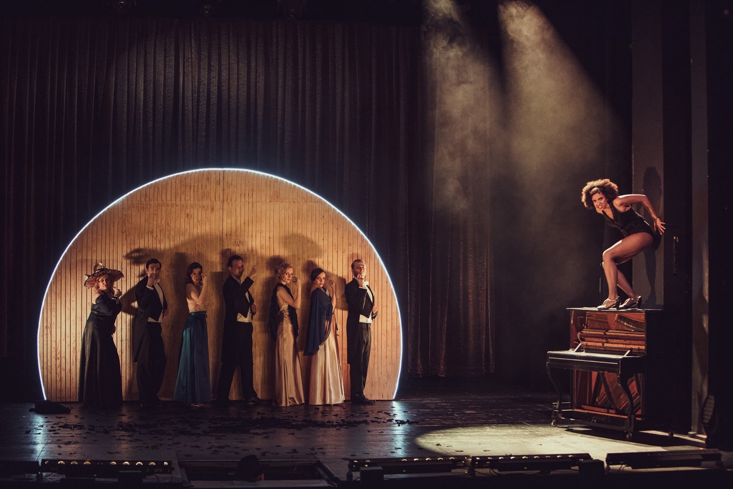 Wyjątkowy Spektakl Teatralny z Kolacją i Noclegiem dla Dwojga | Warszawa