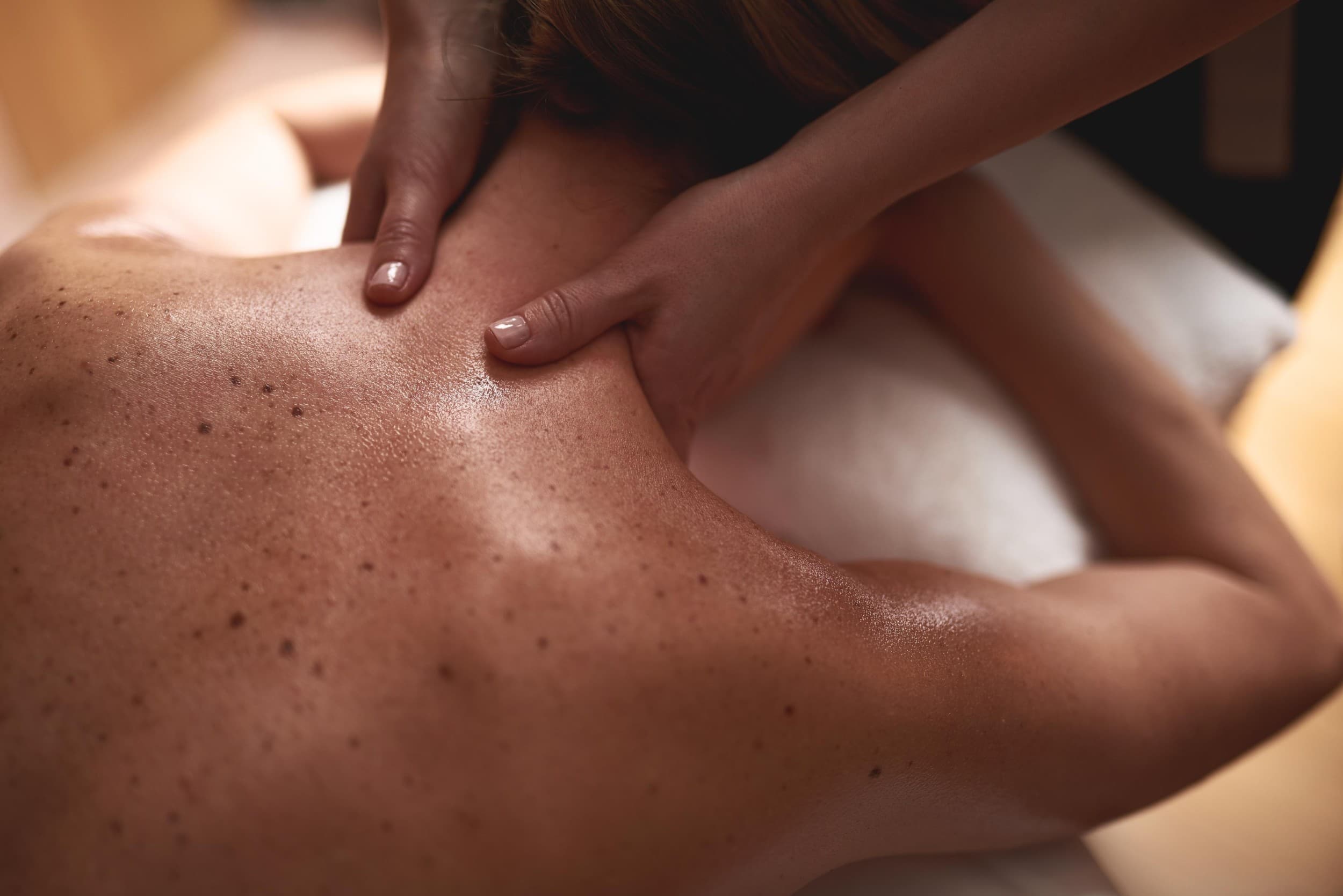 Rytuał SPA na Plecy "Yoshino" dla Przyjaciółek | Leszno