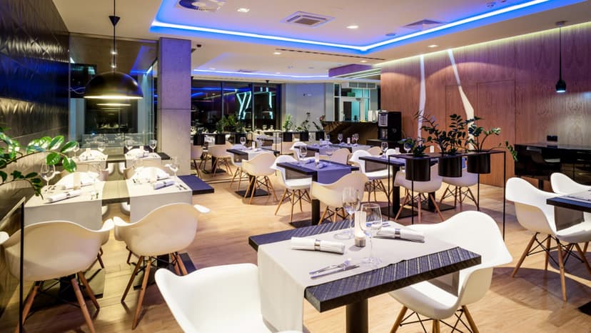 Romantyczny Pobyt (2 Noce, 2 Osoby) | Hotel InVite | Wrocław