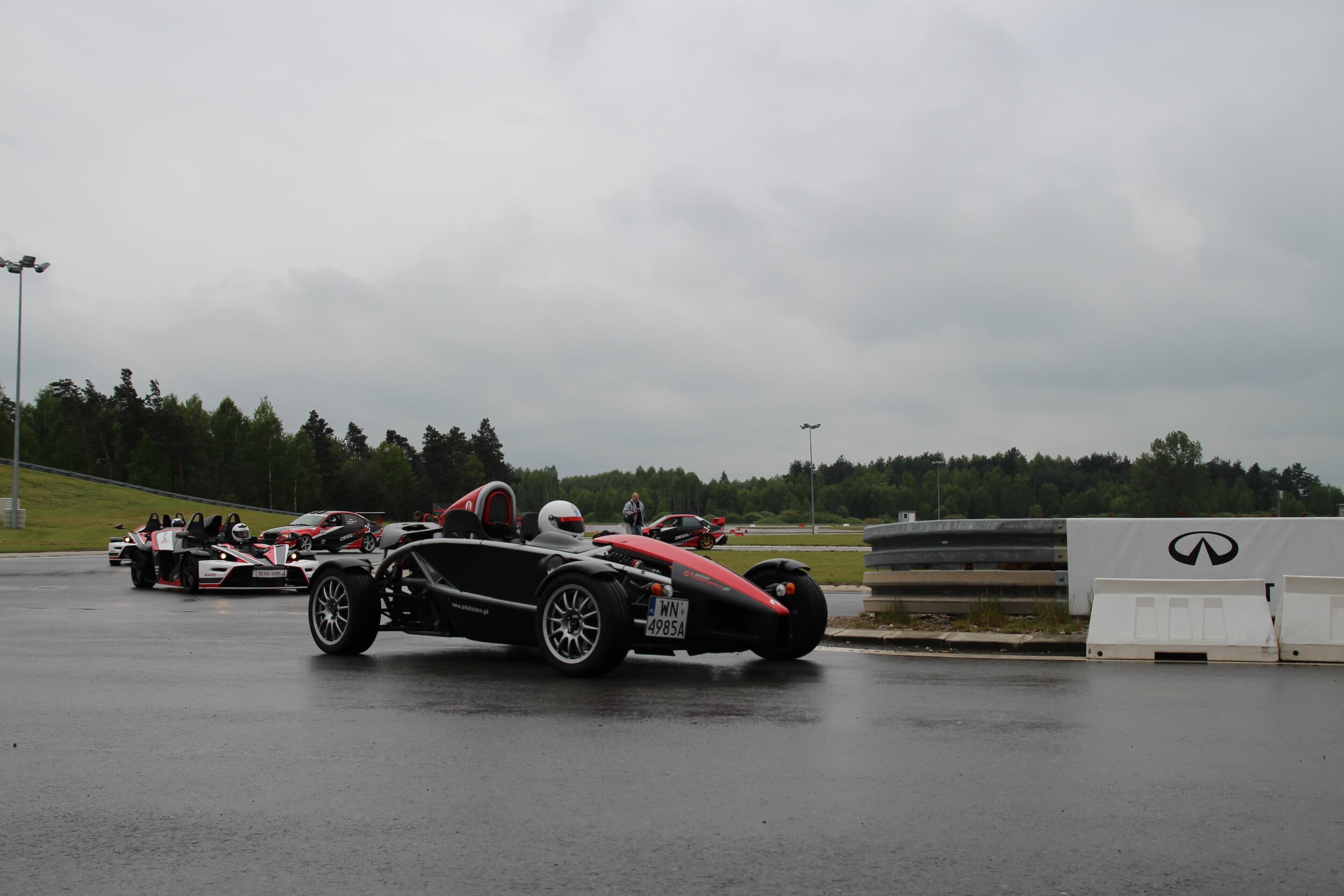 Jazda Ariel Atom (4 okrążenia) | Wiele Lokalizacji | Wyjątkowy Prezent
