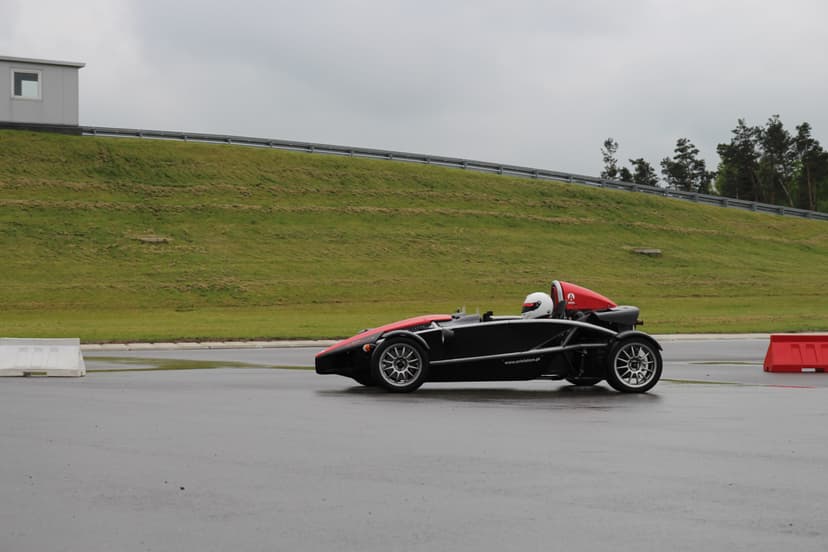 Jazda Ariel Atom (1 okrążenie) | Wiele Lokalizacji