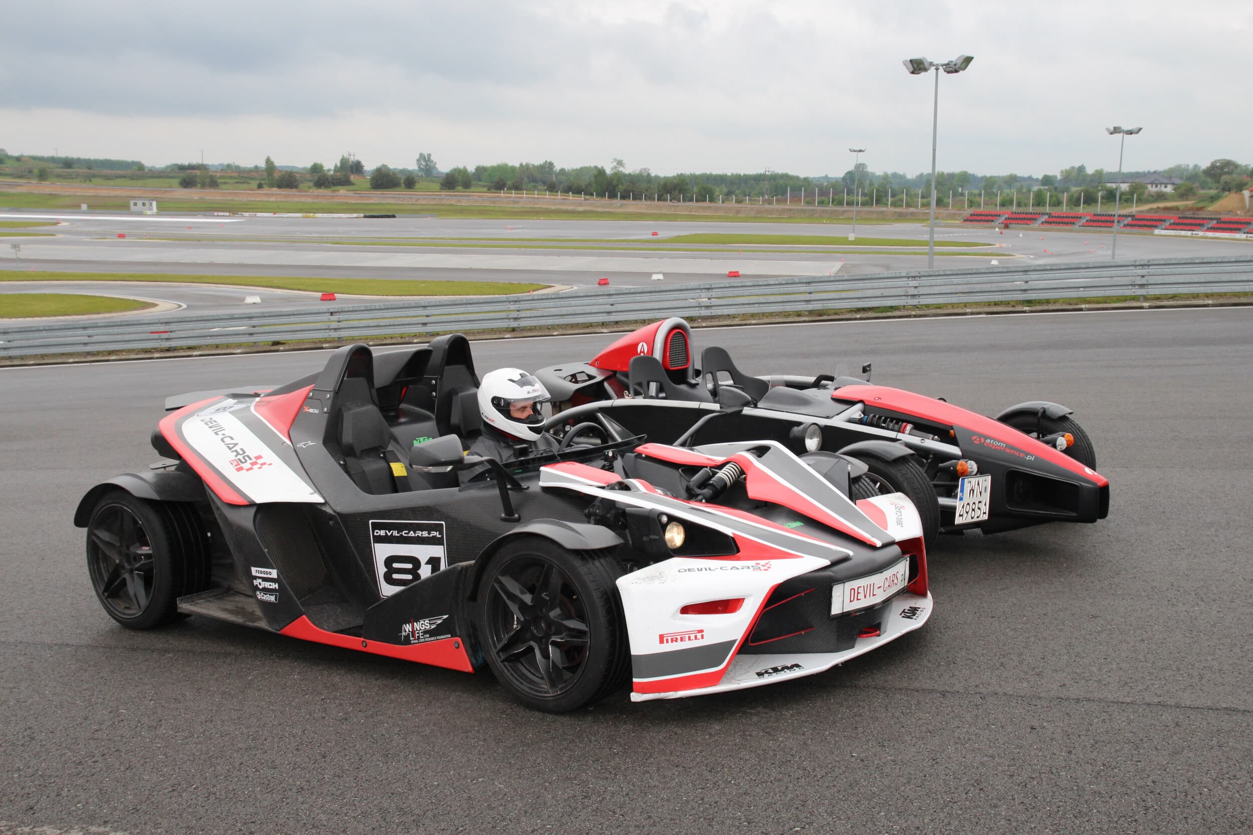 Pojedynek Ariel Atom vs KTM X-Bow (4 okrążenia) | Wiele Lokalizacji | Wyjątkowy Prezent