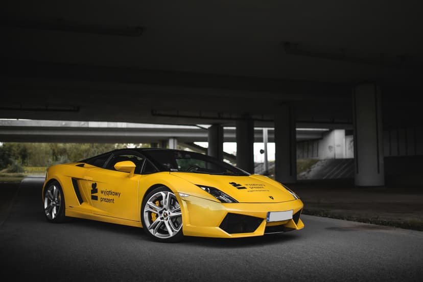 Poprowadź Lamborghini Ulicami Miasta z Filmowaniem | Wiele Lokalizacji
