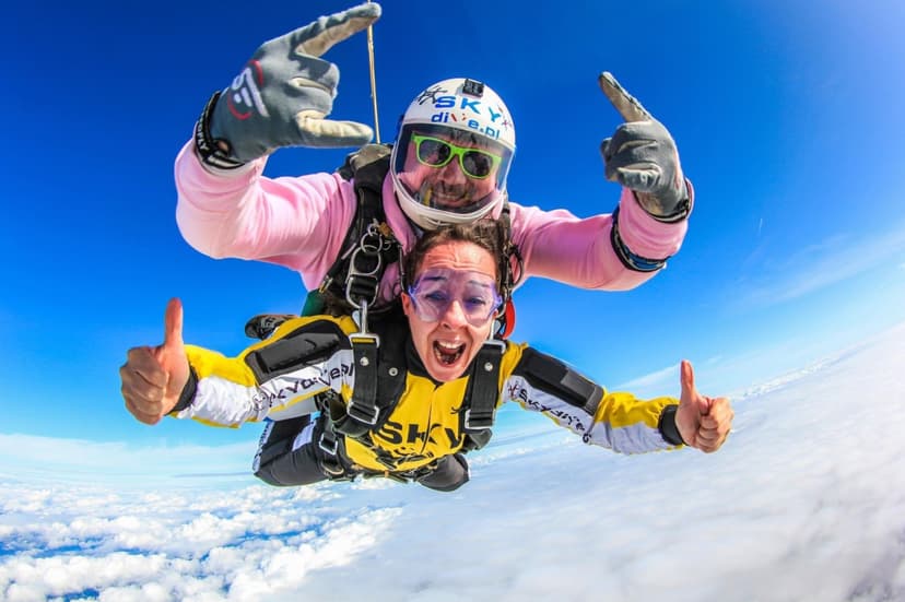 Skok ze Spadochronem | Wiele Lokalizacji