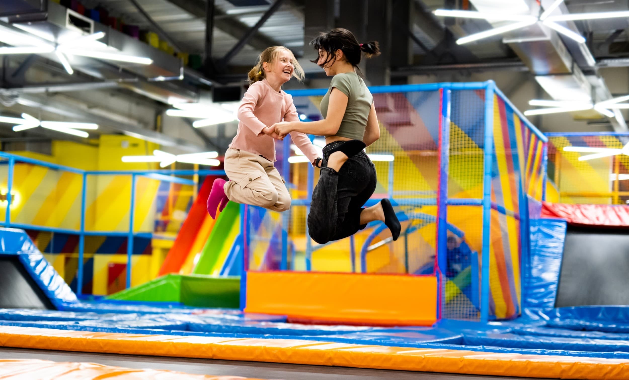 Szalona Zabawa w Parku Trampolin dla Dwojga | Wiele Lokalizacji | Wyjątkowy Prezent