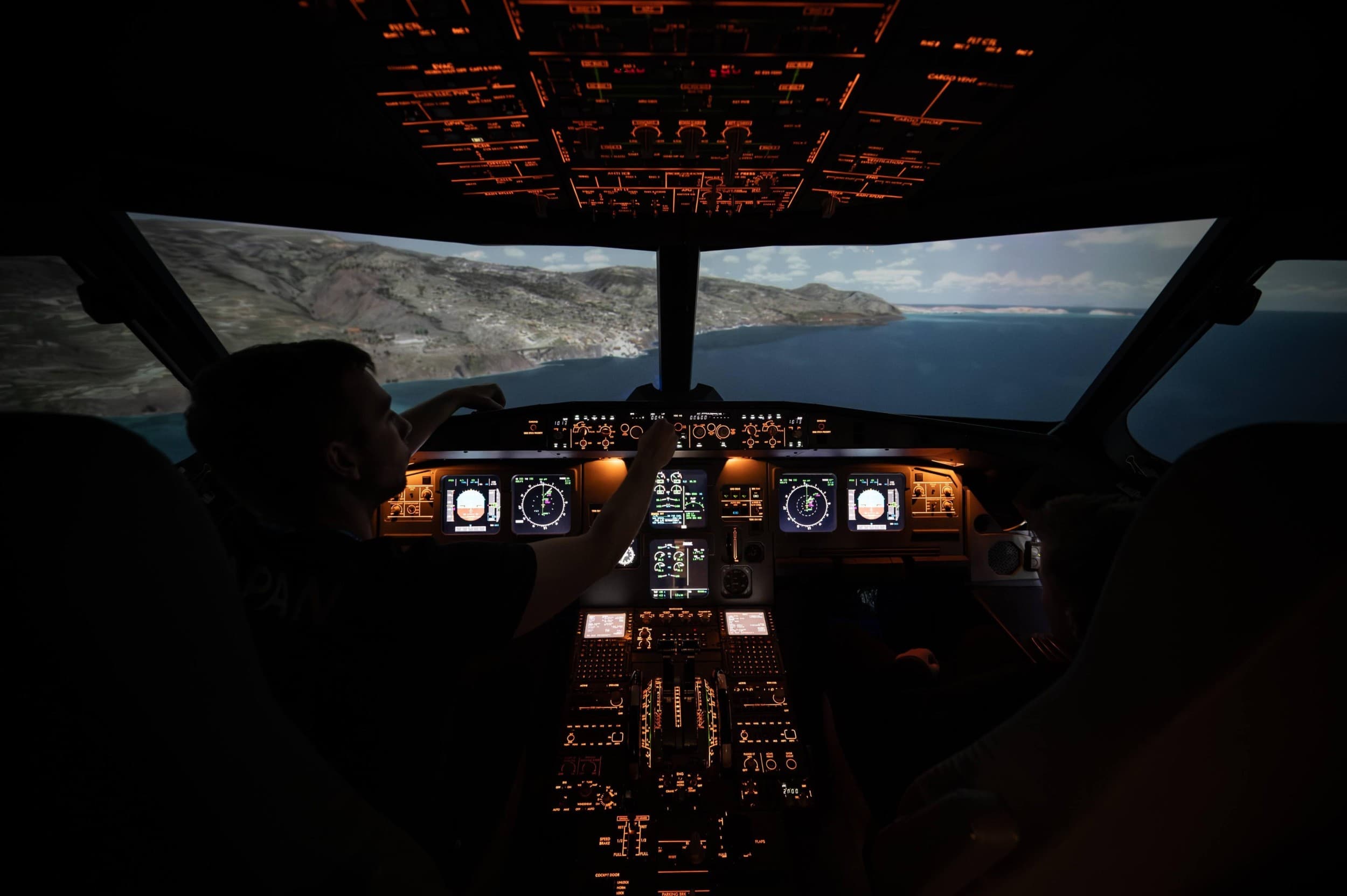 Lot Zapoznawczy w Symulatorze (Airbus A320) dla Dwojga | Trójmiasto | Wyjątkowy Prezent
