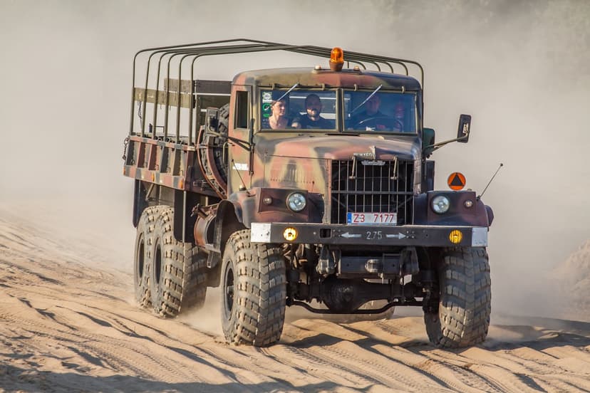 Poprowadź Pojazd Militarny 6x6 – KRAZ 255 | Borne Sulinowo