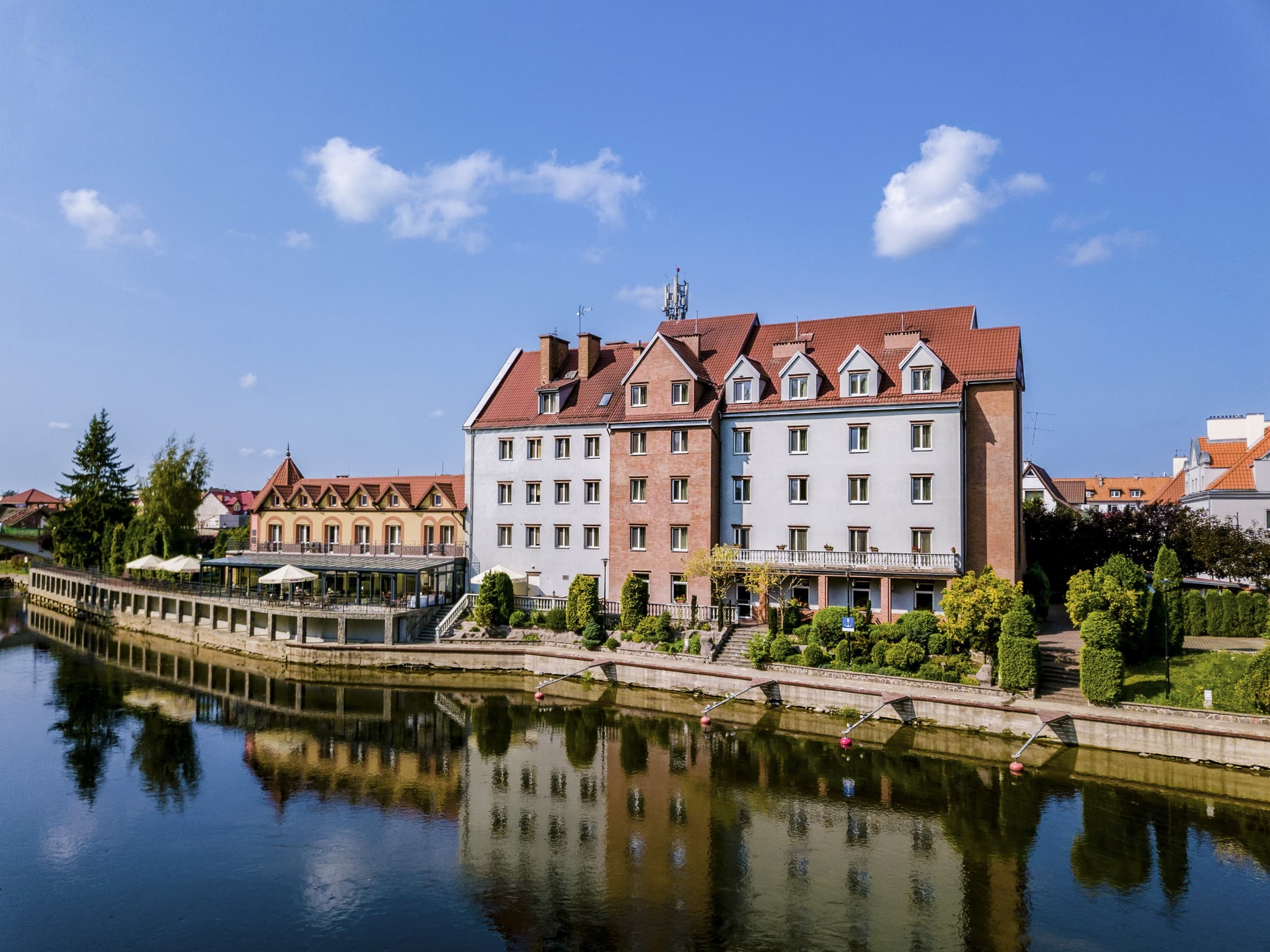Romantyczny Weekend w Hotelu nad Pisą dla Dwojga | Mazury