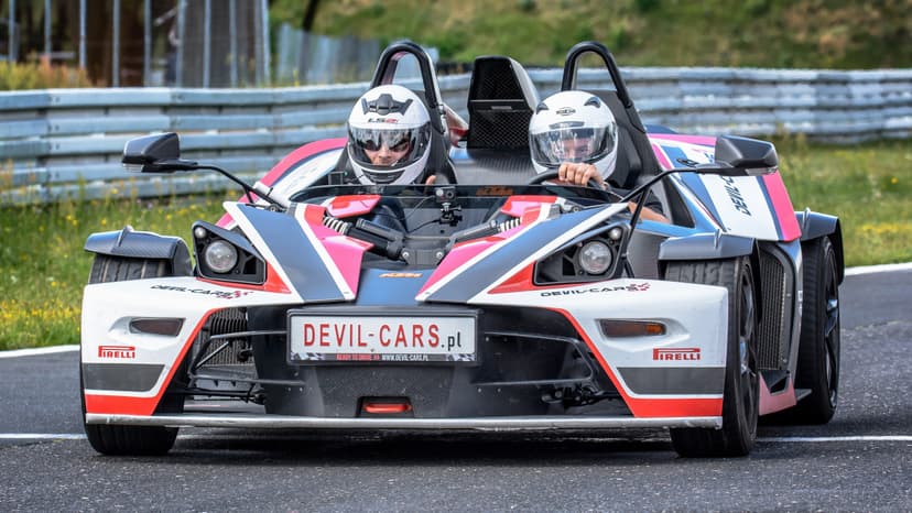 Pojedynek KTM X-BOW vs. Porsche 911 | 2 okrążenia | Wiele Lokalizacji