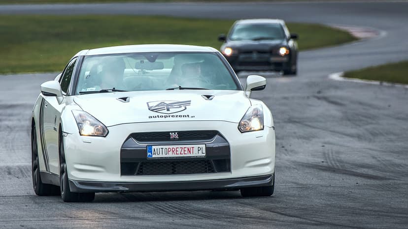 Pojedynek Nissan GTR vs. Ferrari F458 Italia | 2 okrążenia | Tor Główny