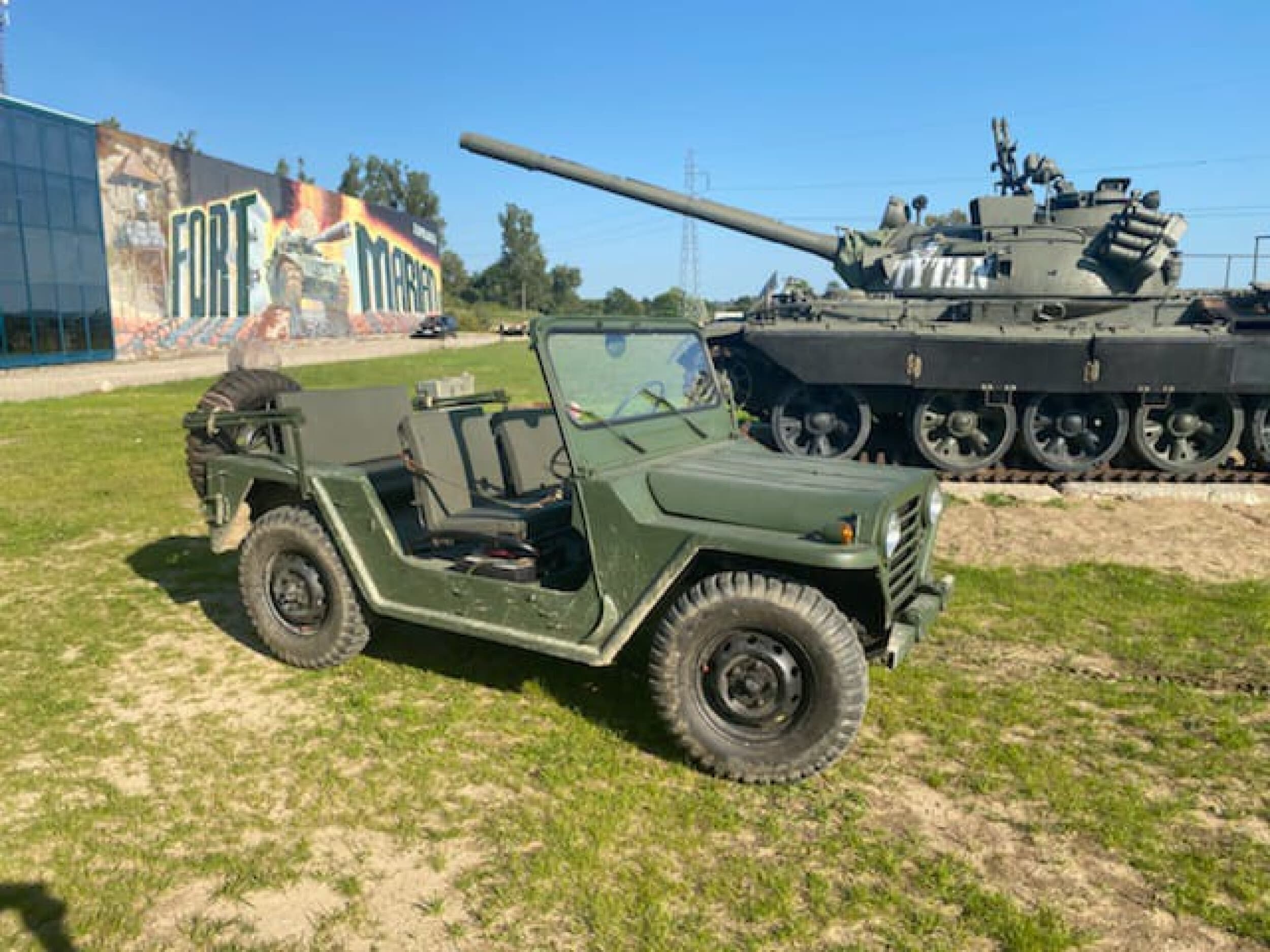 Poprowadź Wojskowy Samochód Terenowy Ford Mutt | Koszalin (okolice) | Wyjątkowy Prezent