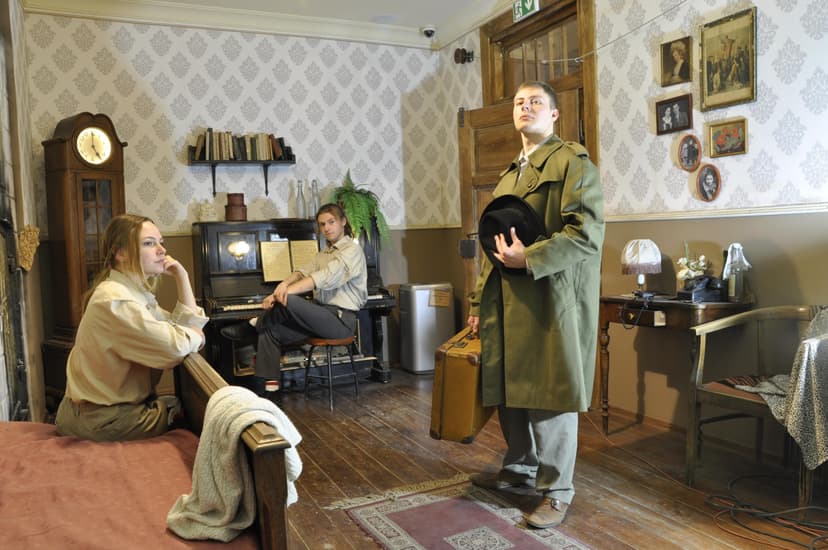 Przygoda w Escape Room dla Przyjaciół Plus | Warszawa