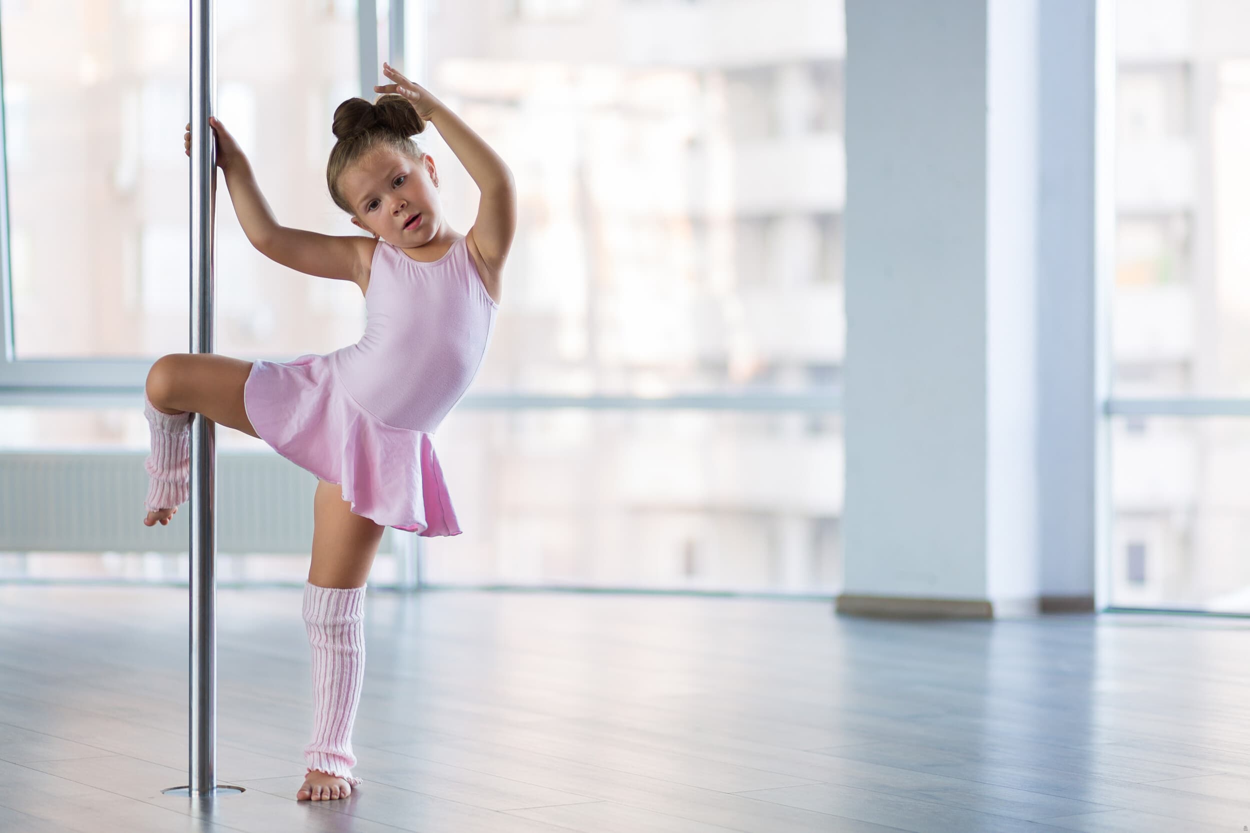 Kurs Pole Dance dla Dziecka | Radom | Wyjątkowy Prezent