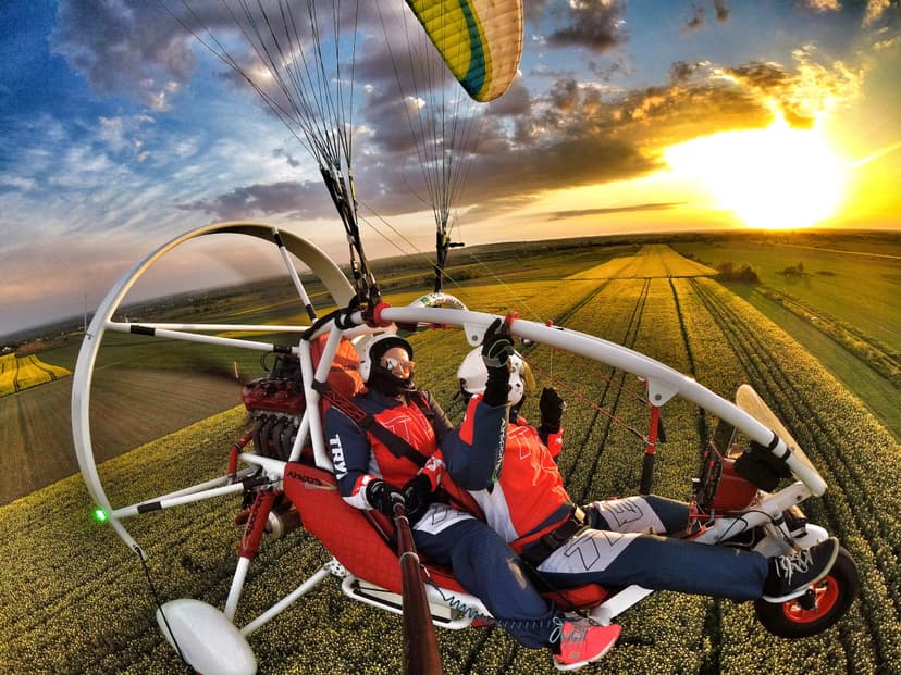 Lot Widokowy Motoparalotnią (15 min) | Częstochowa