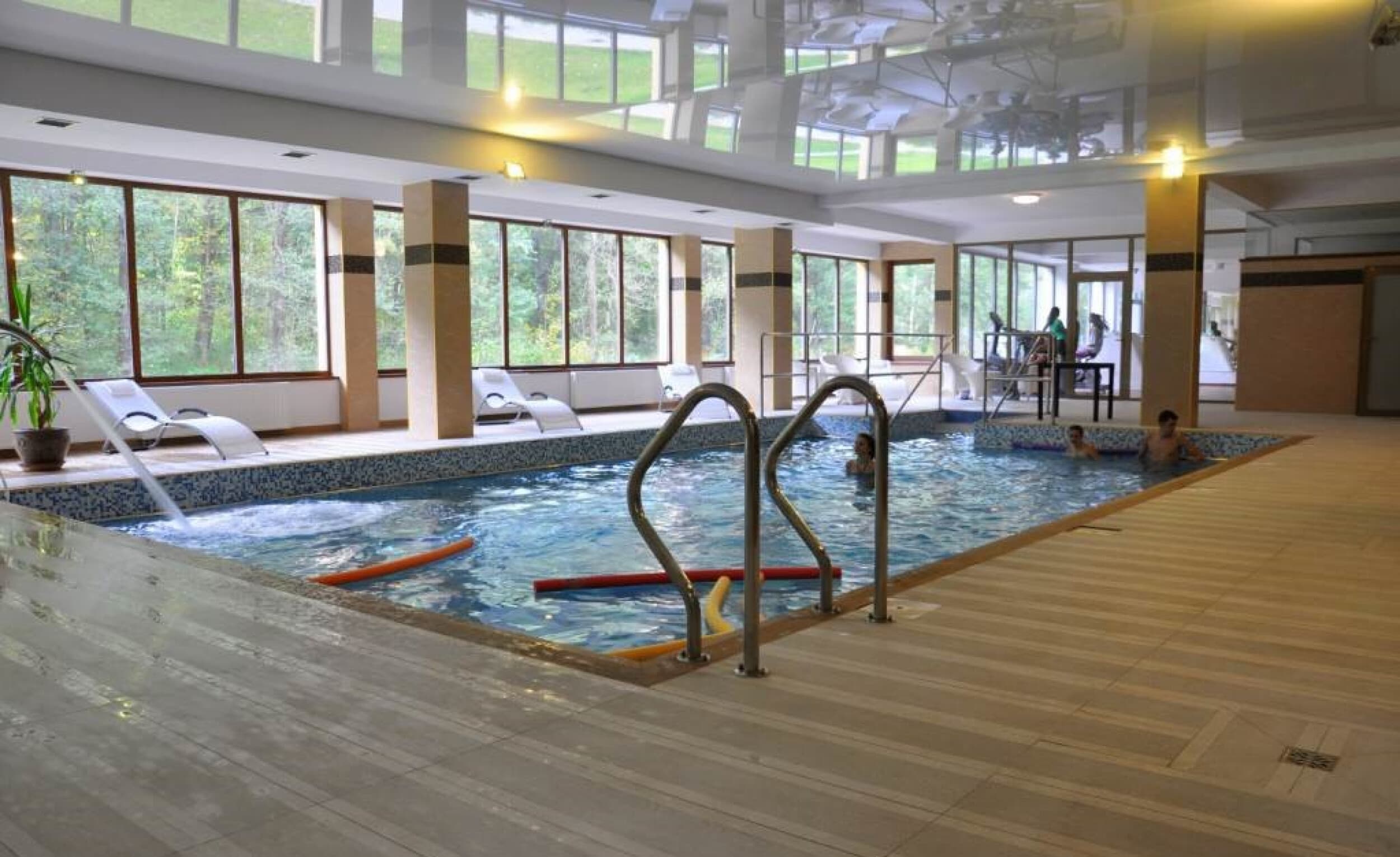 Odprężający Pobyt (1 Noc, 2 Osoby) | Hotel MirJan | Lądek Zdrój