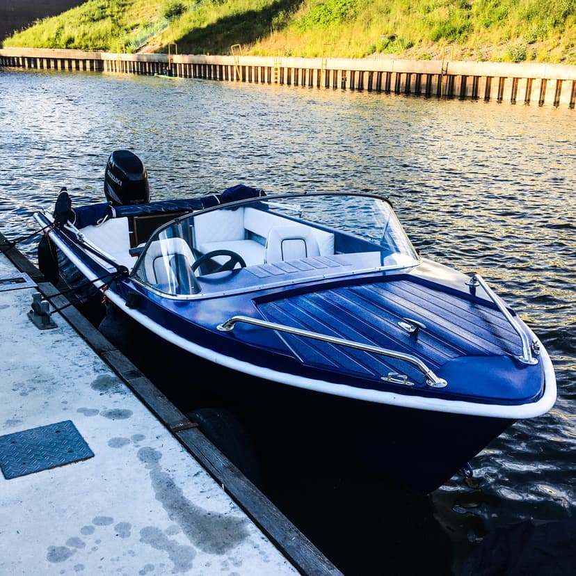 Wyprawa Motorówką po Wiśle z Piknikiem | Warszawa