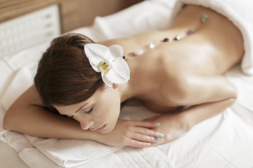 Regenerujący Masaż Ratnaabhyanga | Zduńska Wola