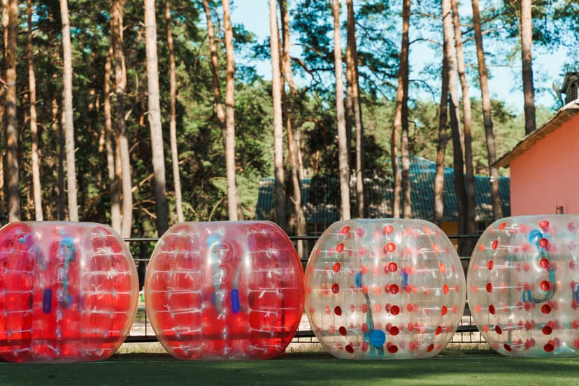 Poznaj Bubble Football | Wiele Lokalizacji