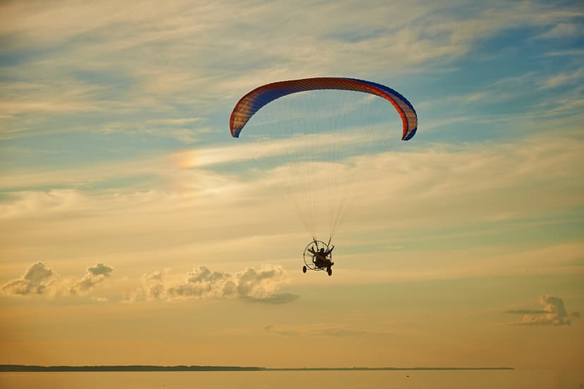 Lot Motoparalotnią z Filmowaniem (30 minut) | Kraków