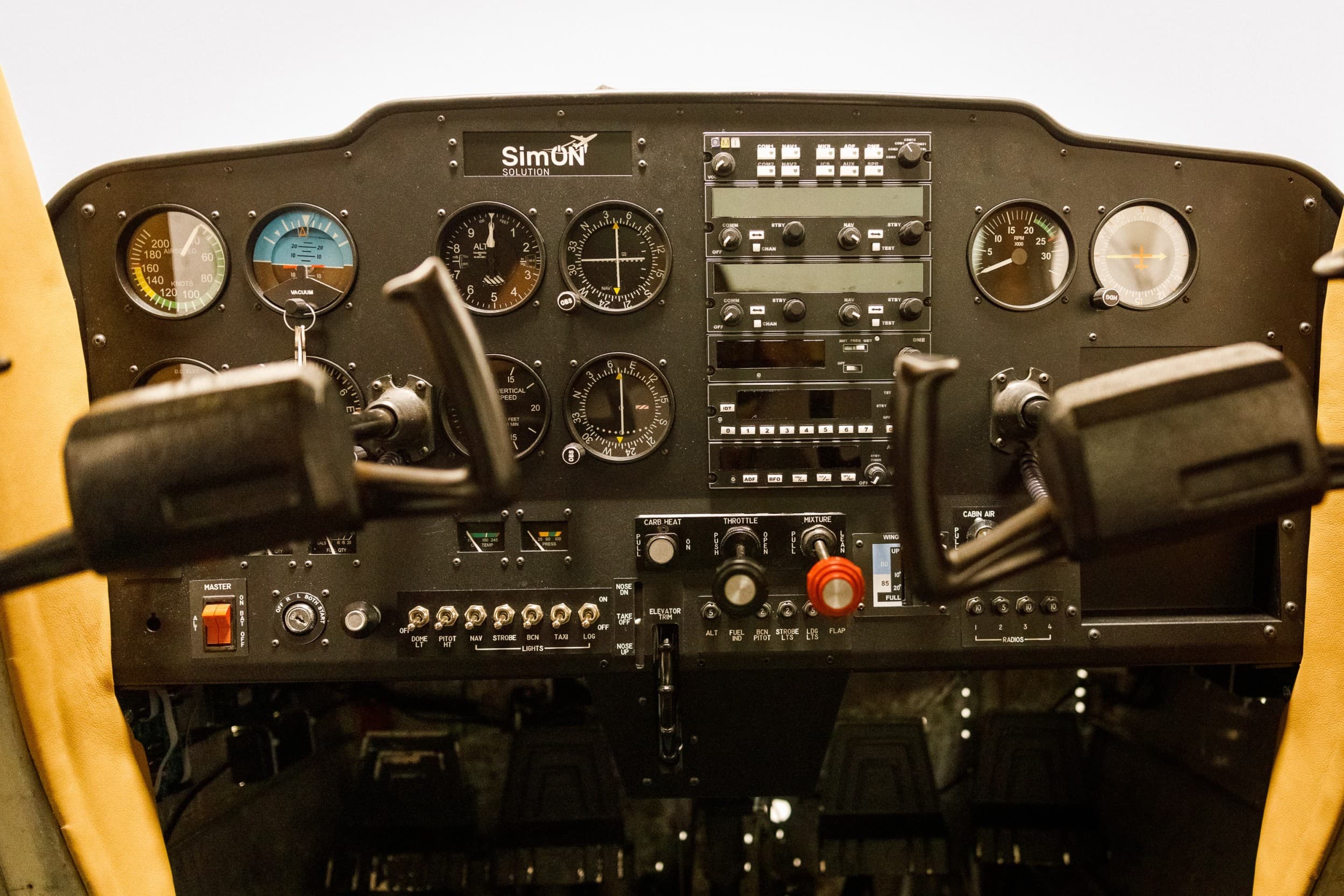 Lot w Symulatorze Cessna C152 (60 minut) | Warszawa | Wyjątkowy Prezent