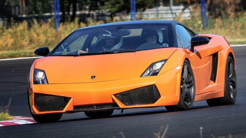 Pojedynek Lamborghini vs. Audi R8 V10 | 2 okrążenia | Wiele Lokalizacji